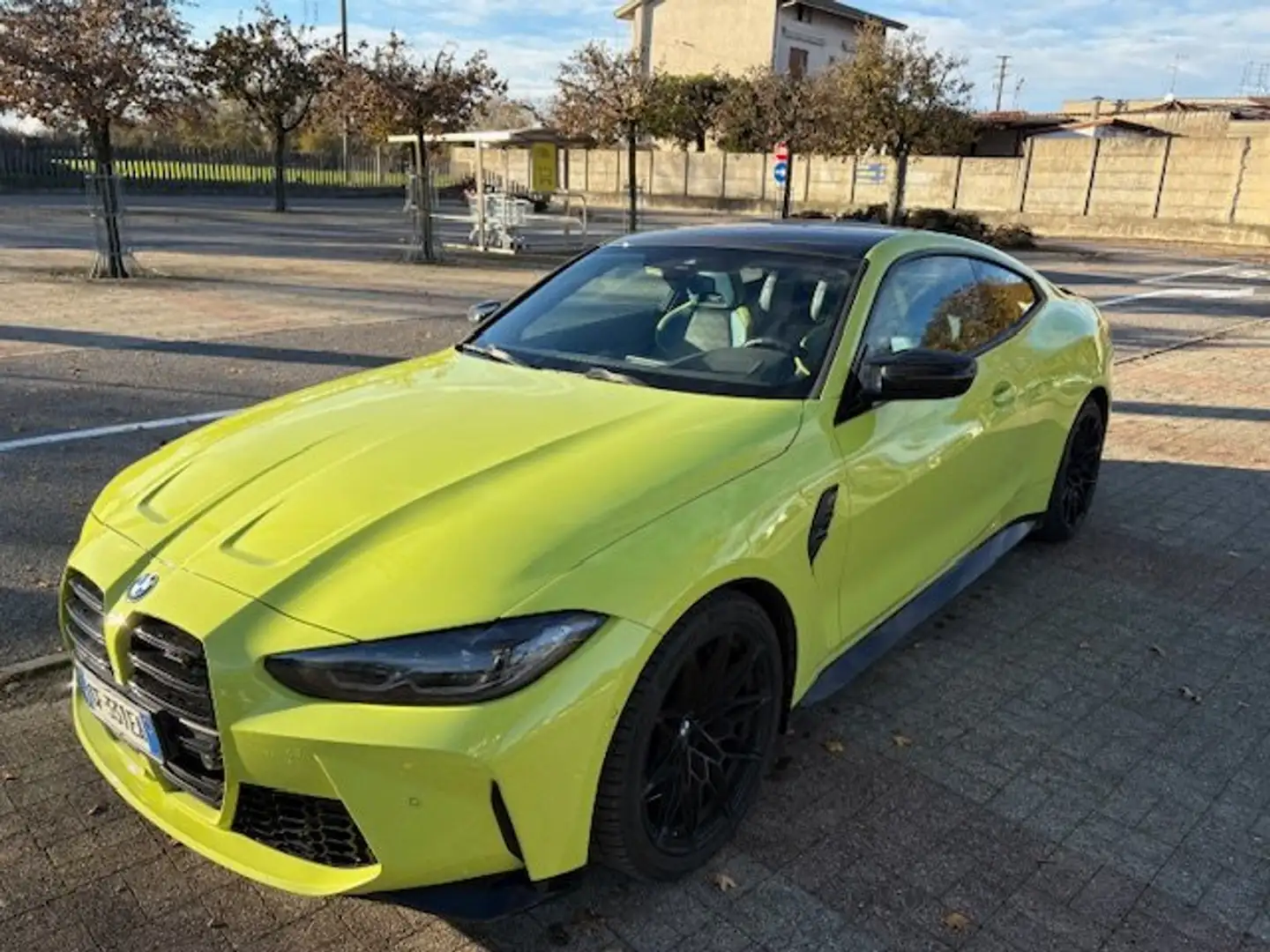 BMW M4 Competition Geel - 1