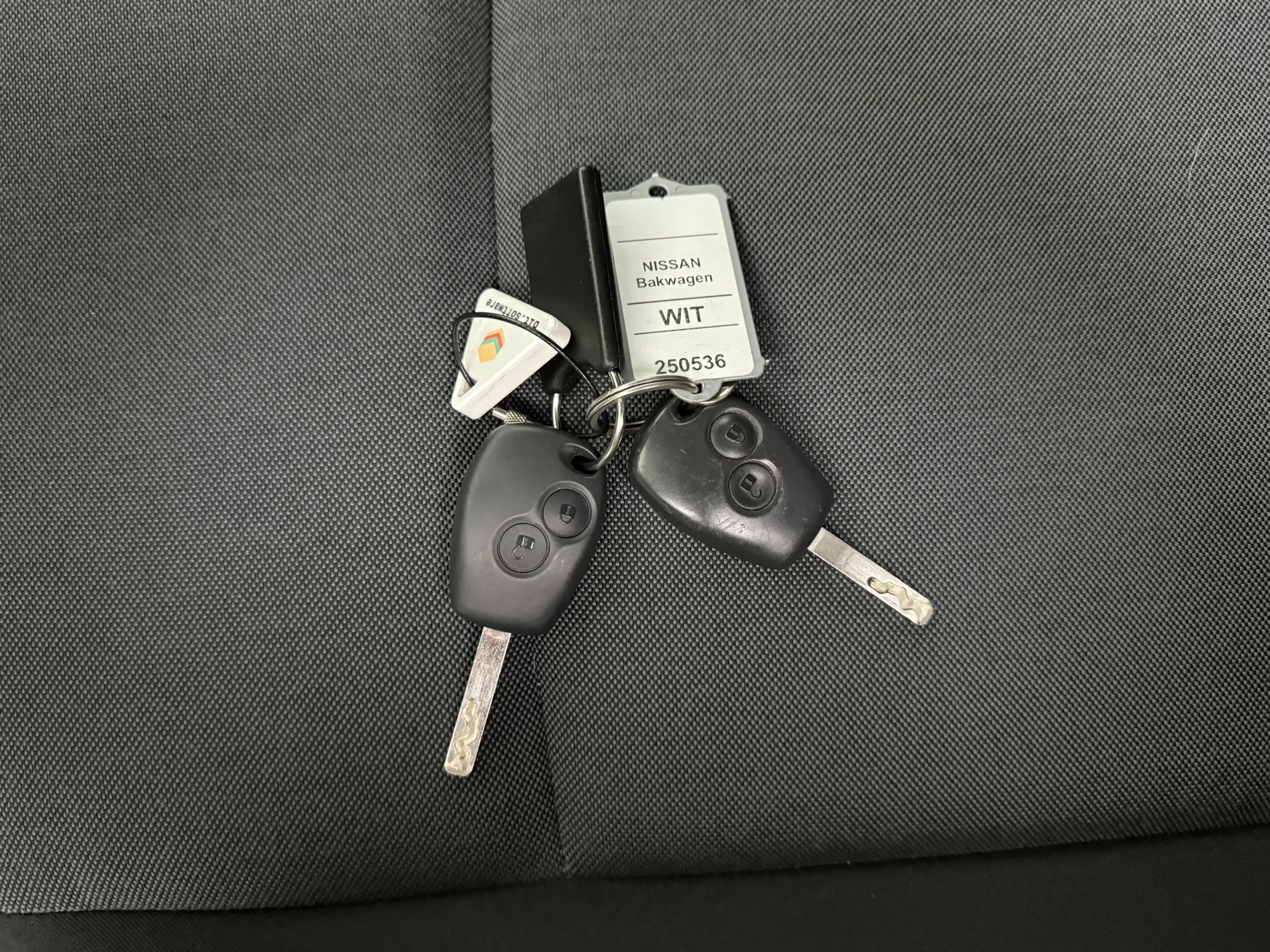 Nissan Interstar 2.3DCI 165PK Dubbellucht Bakwagen+Laadklep | Daksp — photo 5