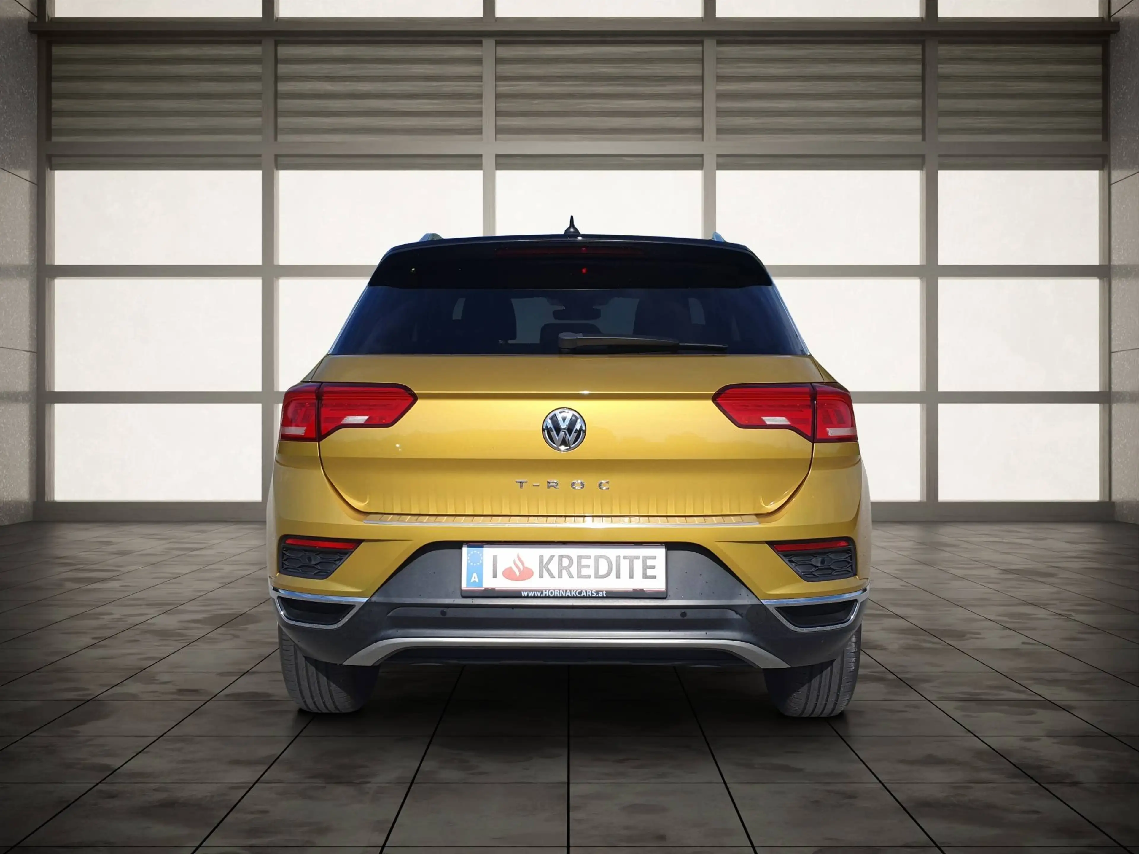 Volkswagen T-Roc 1,5 TSI 150 Design — photo 15