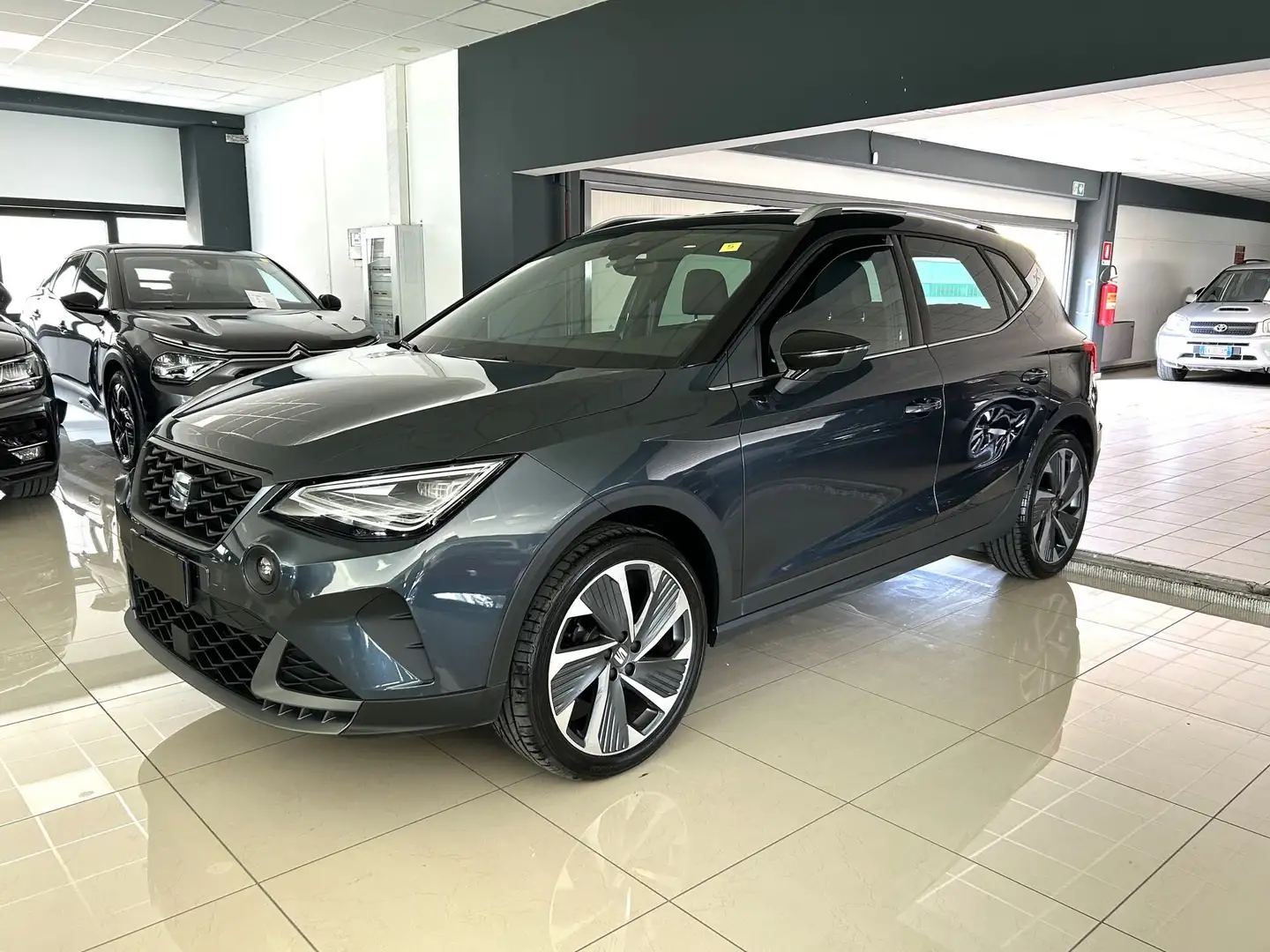 SEAT Arona 1.0 EcoTSI 115 CV FR Grigio - 1