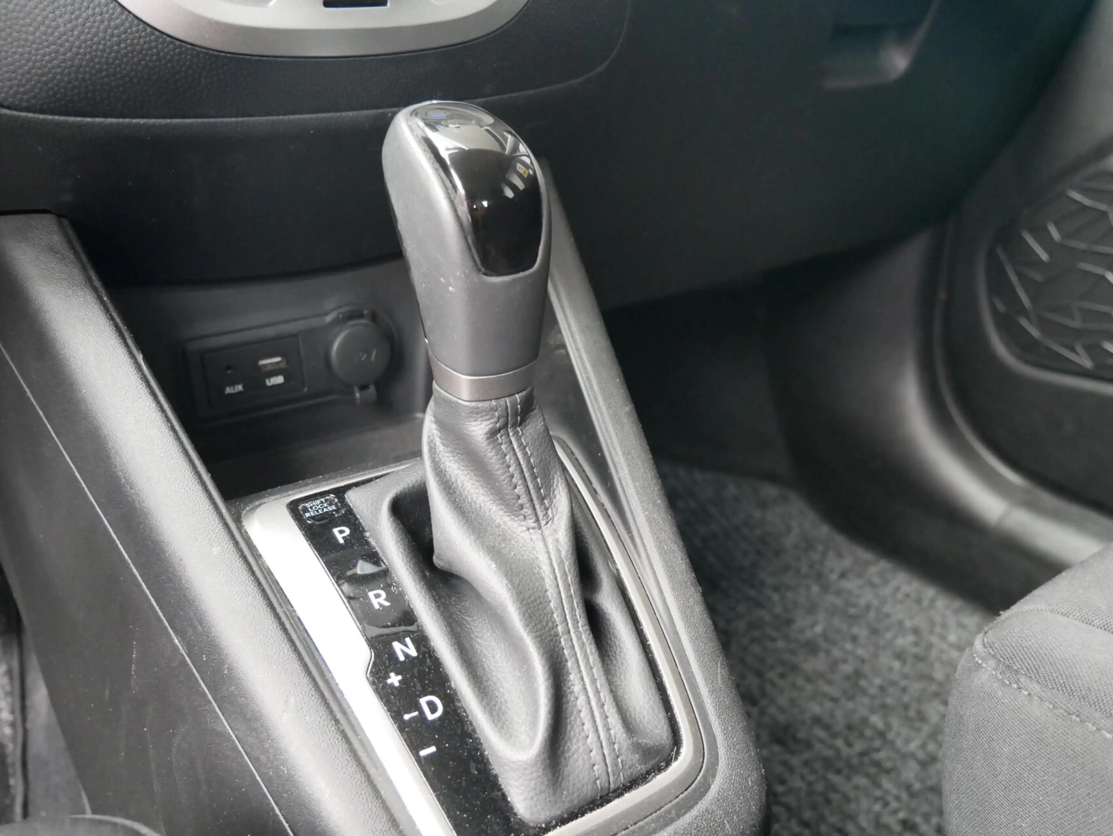 Hyundai iX20 1.6i Premium Camera| Cruise| Navi+BT — photo 9