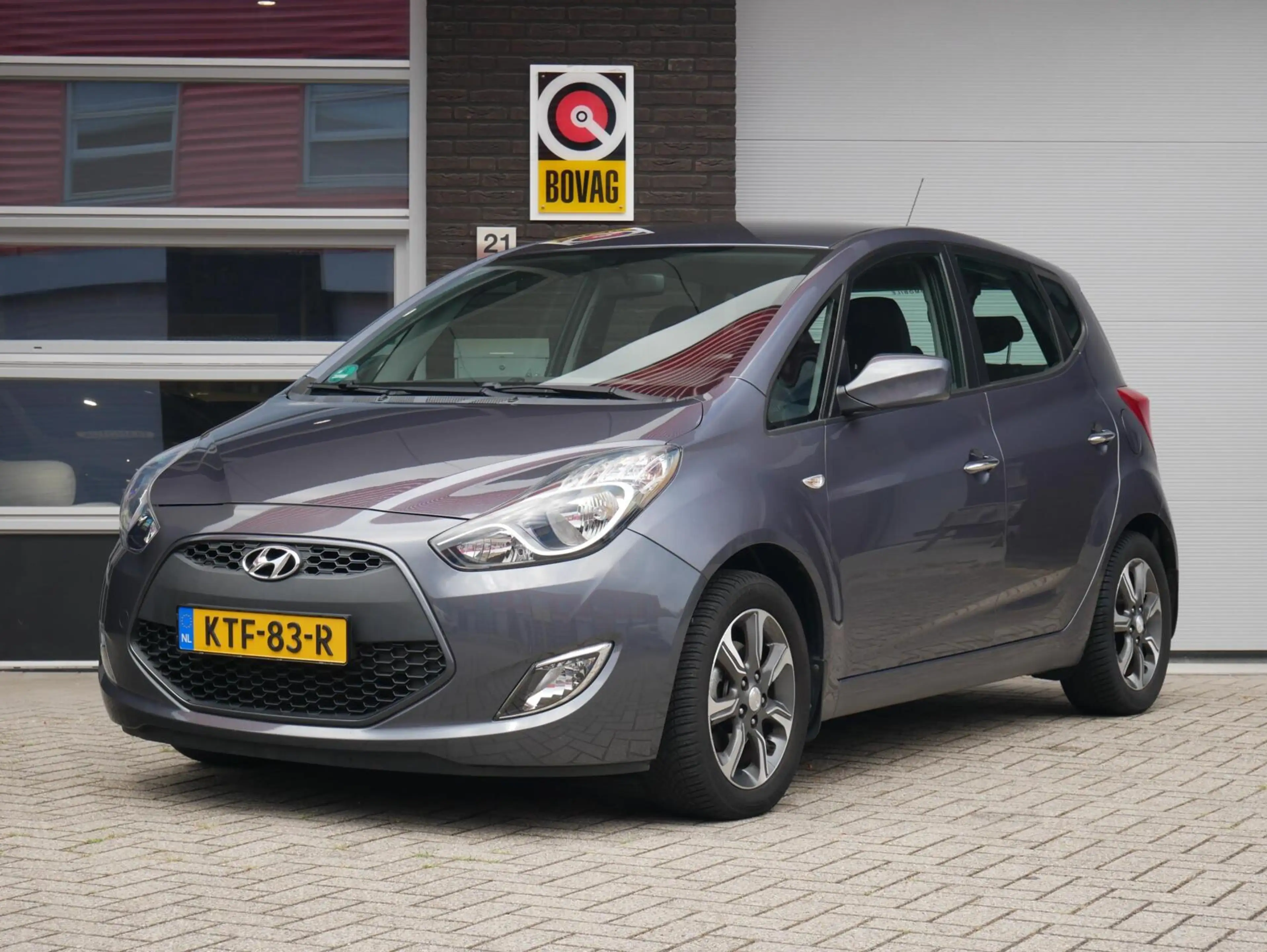Hyundai iX20 1.6i Premium Camera| Cruise| Navi+BT