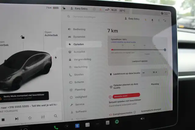 Tesla Model Y view 25