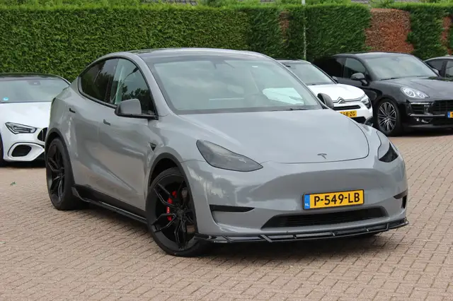 2021 Tesla Model Y in Black for sale