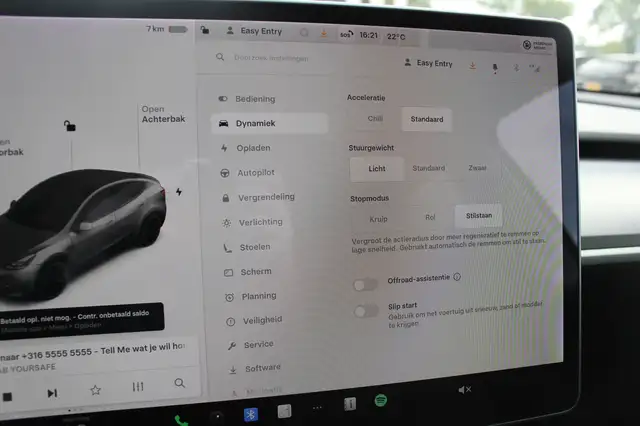Tesla Model Y view 24