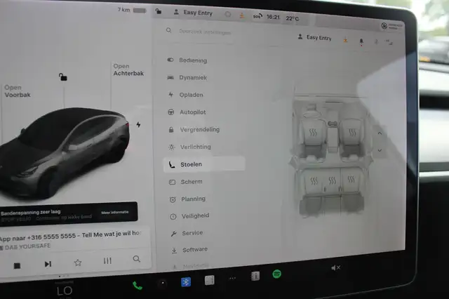 Tesla Model Y view 28