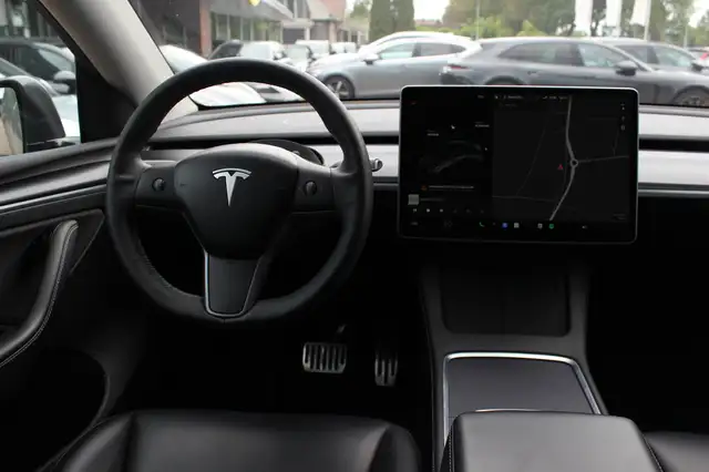 Tesla Model Y view 10