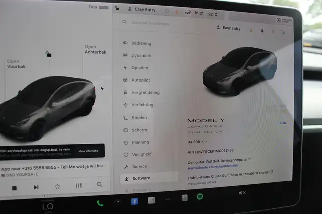 Tesla Model Y view 20