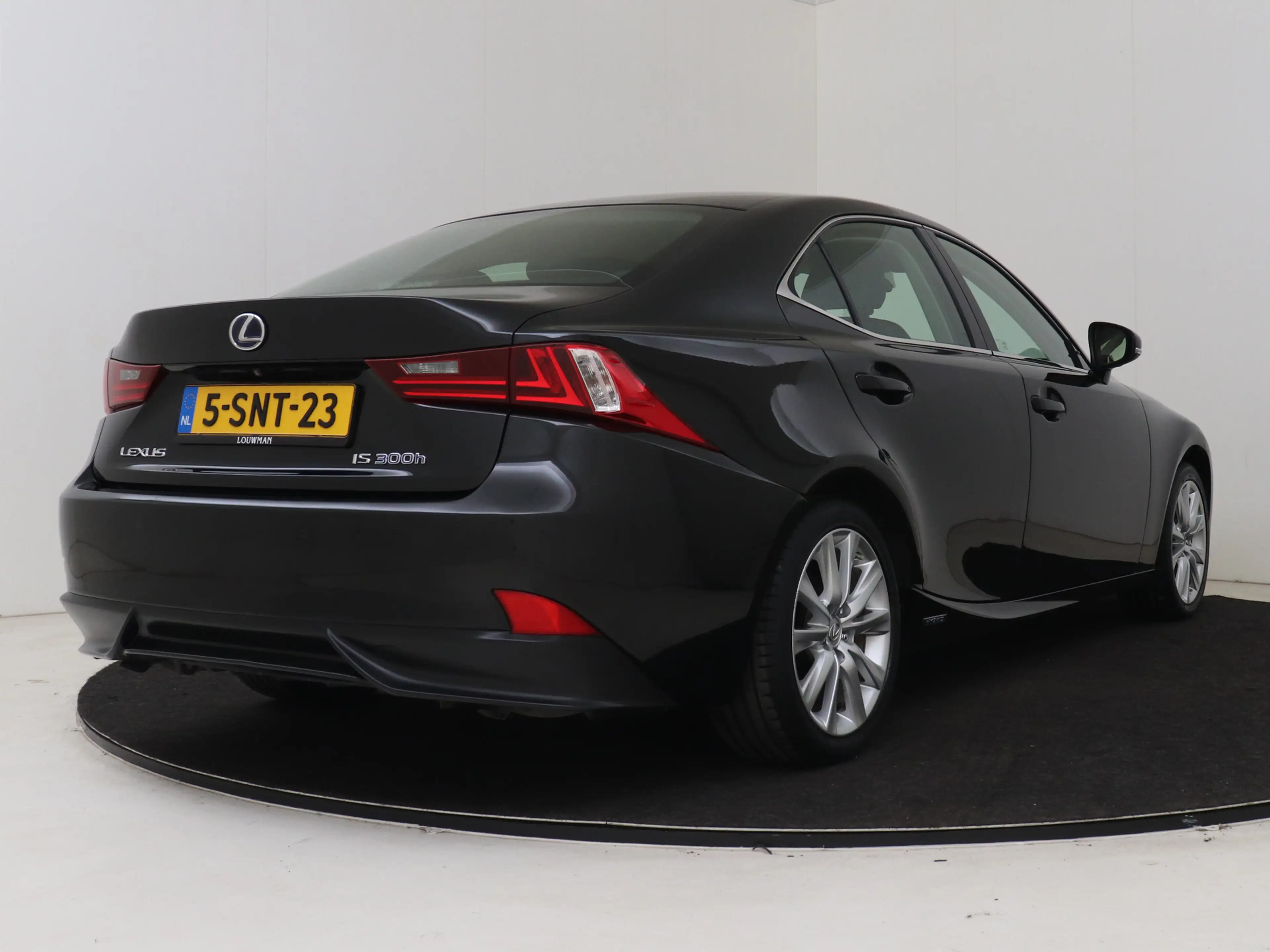Lexus IS 300 300h Luxury Line | Dealer Onderhouden | Mark Levin — photo 2