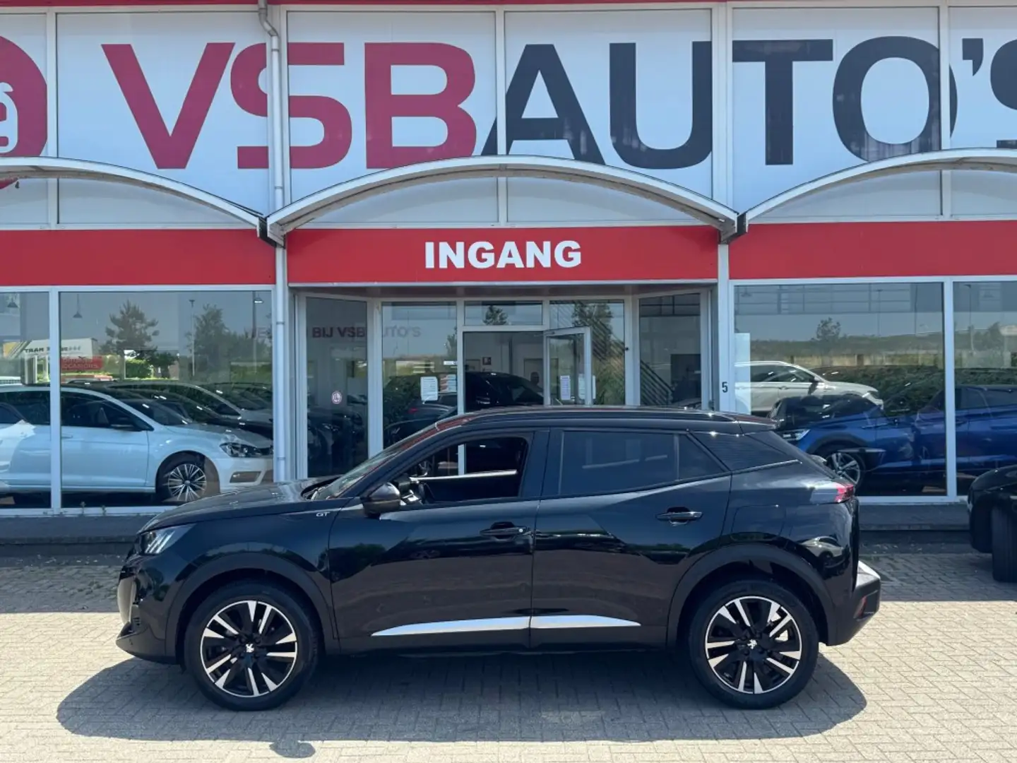 Peugeot 2008 1.2 PURETECH AUT. GT-LINE LED NAVI CAMERA CARPLAY Zwart - 2