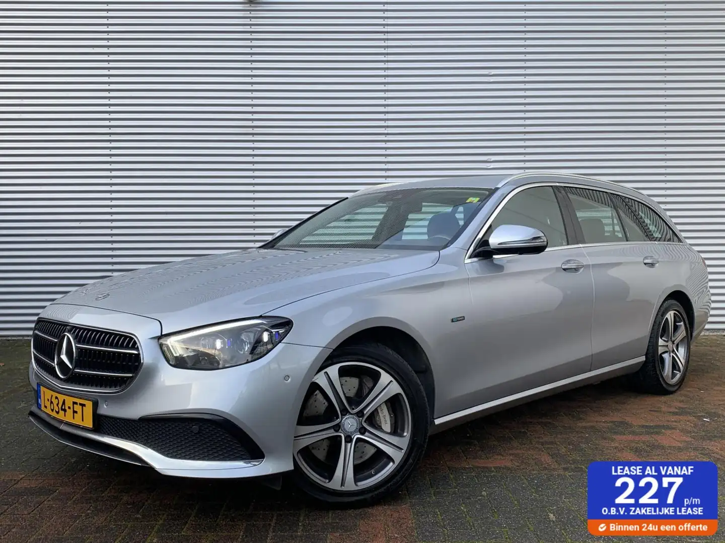 Mercedes-Benz E 300 Estate E300 de Camera Led Carplay NW Model 2021 Au Grijs - 1