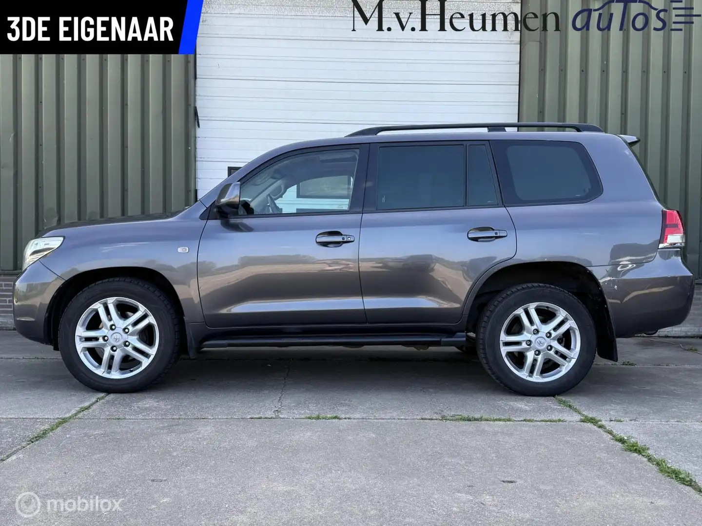 Toyota Land Cruiser LandCruiser V8 4.5 D-4D Executive 7p. Grijs - 2
