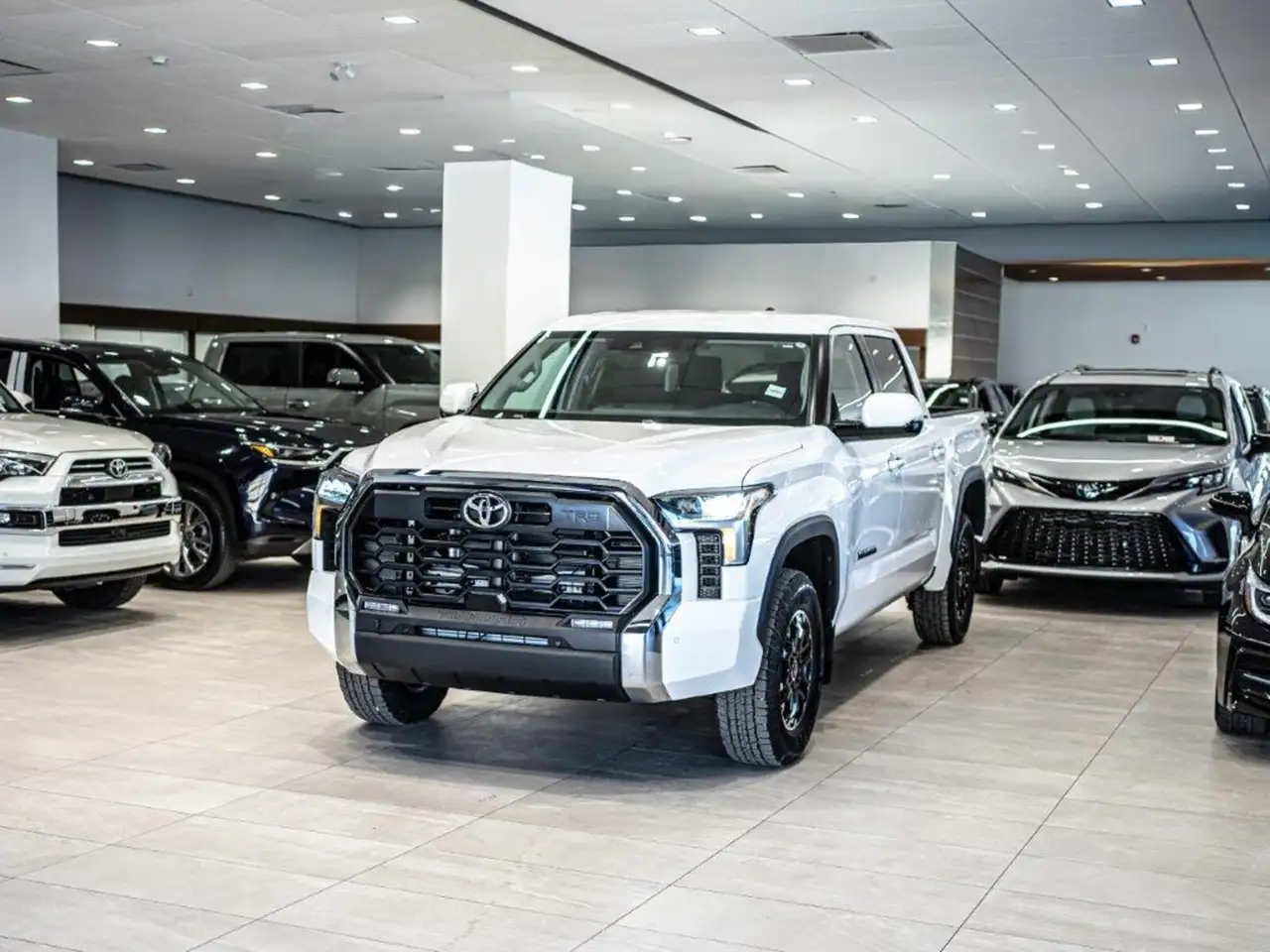 Toyota Tundra снимка Toyota Tundra