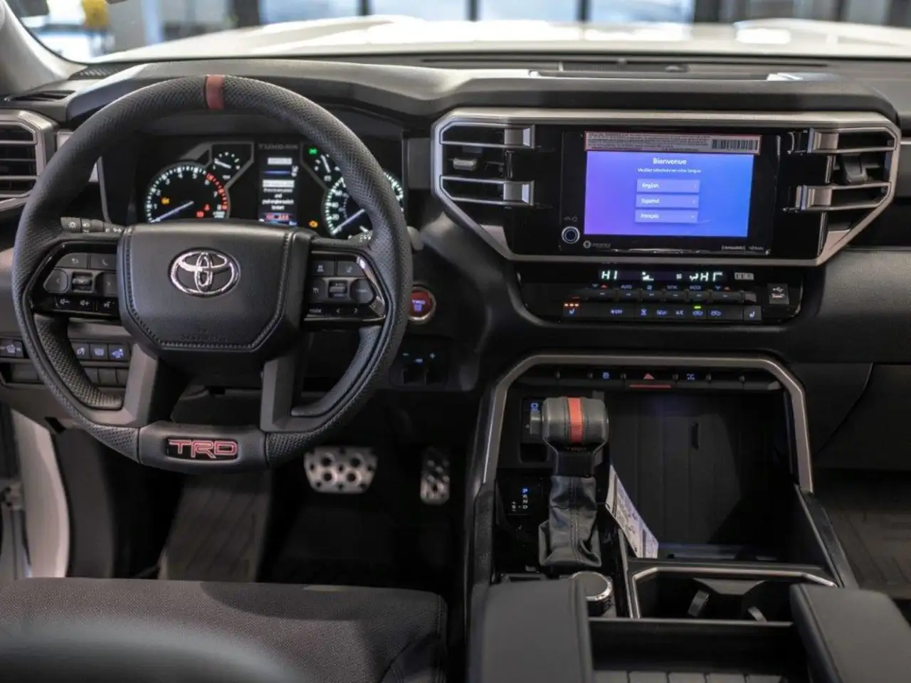 Toyota Tundra снимка Toyota Tundra