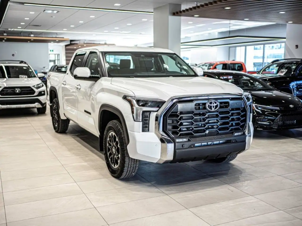 Toyota Tundra снимка Toyota Tundra