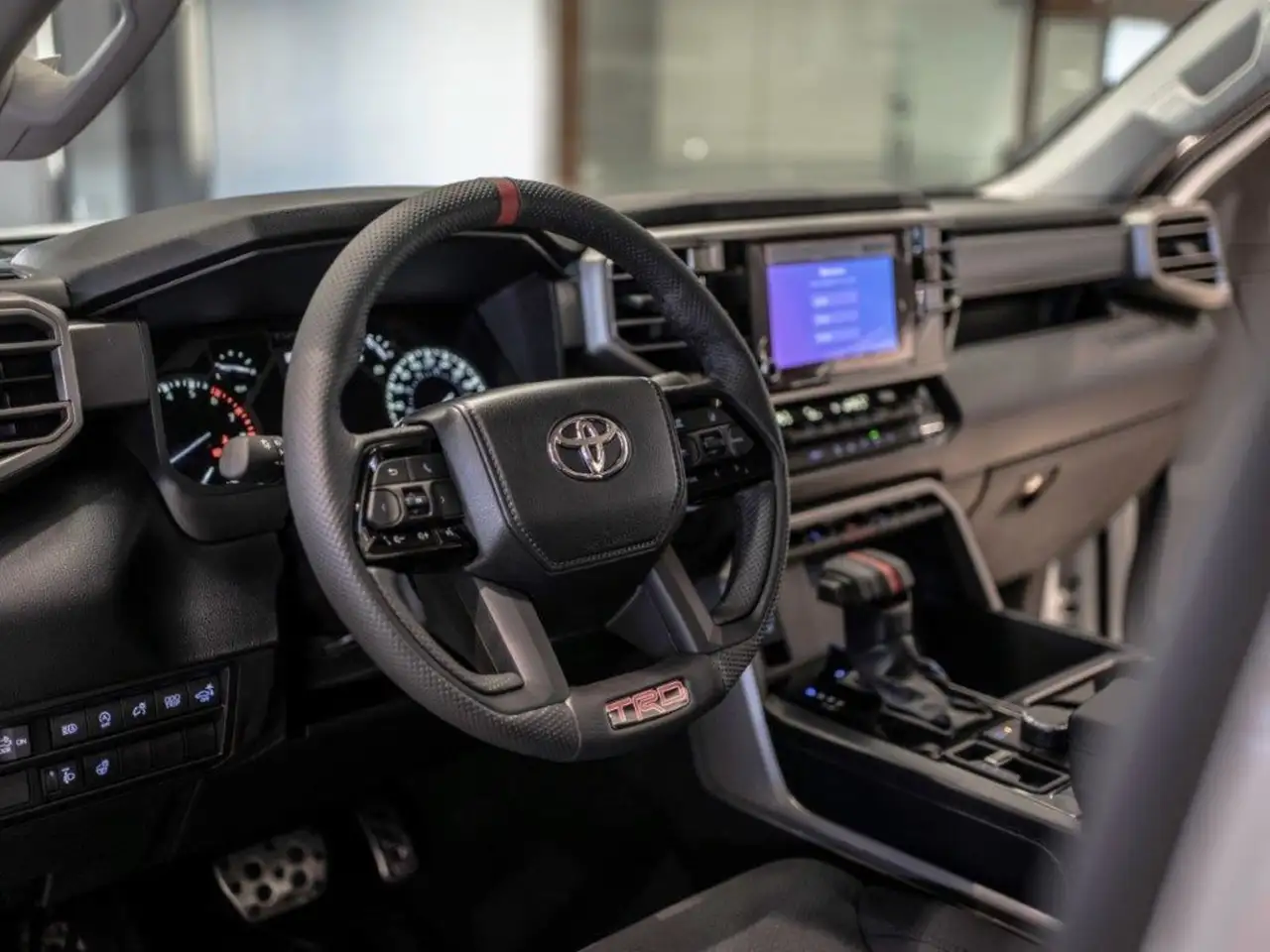 Toyota Tundra снимка Toyota Tundra