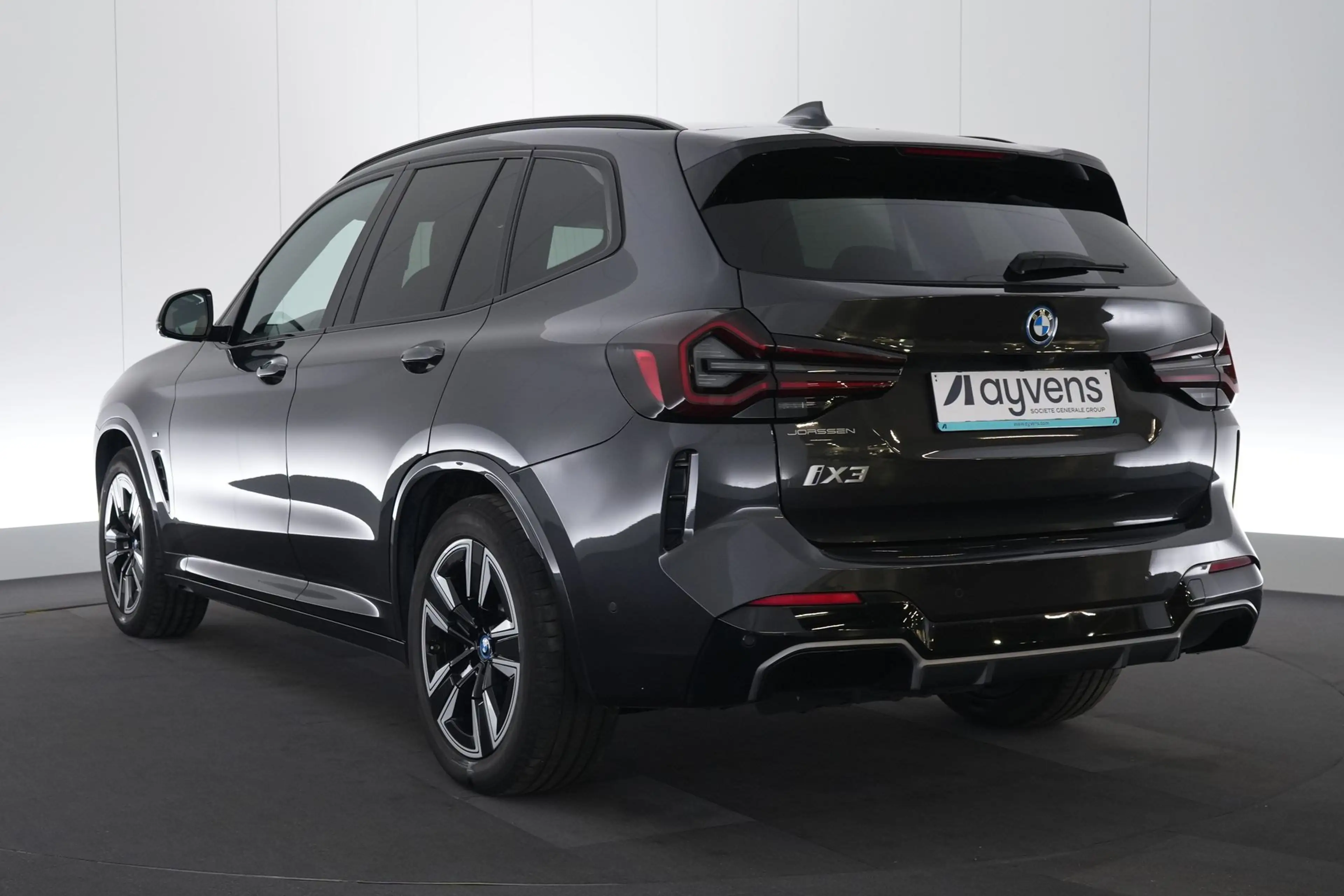 BMW iX3 80 kWh LEDER/CUIR LED GPS PDC CAM Pano BLIS Verw. — photo 9