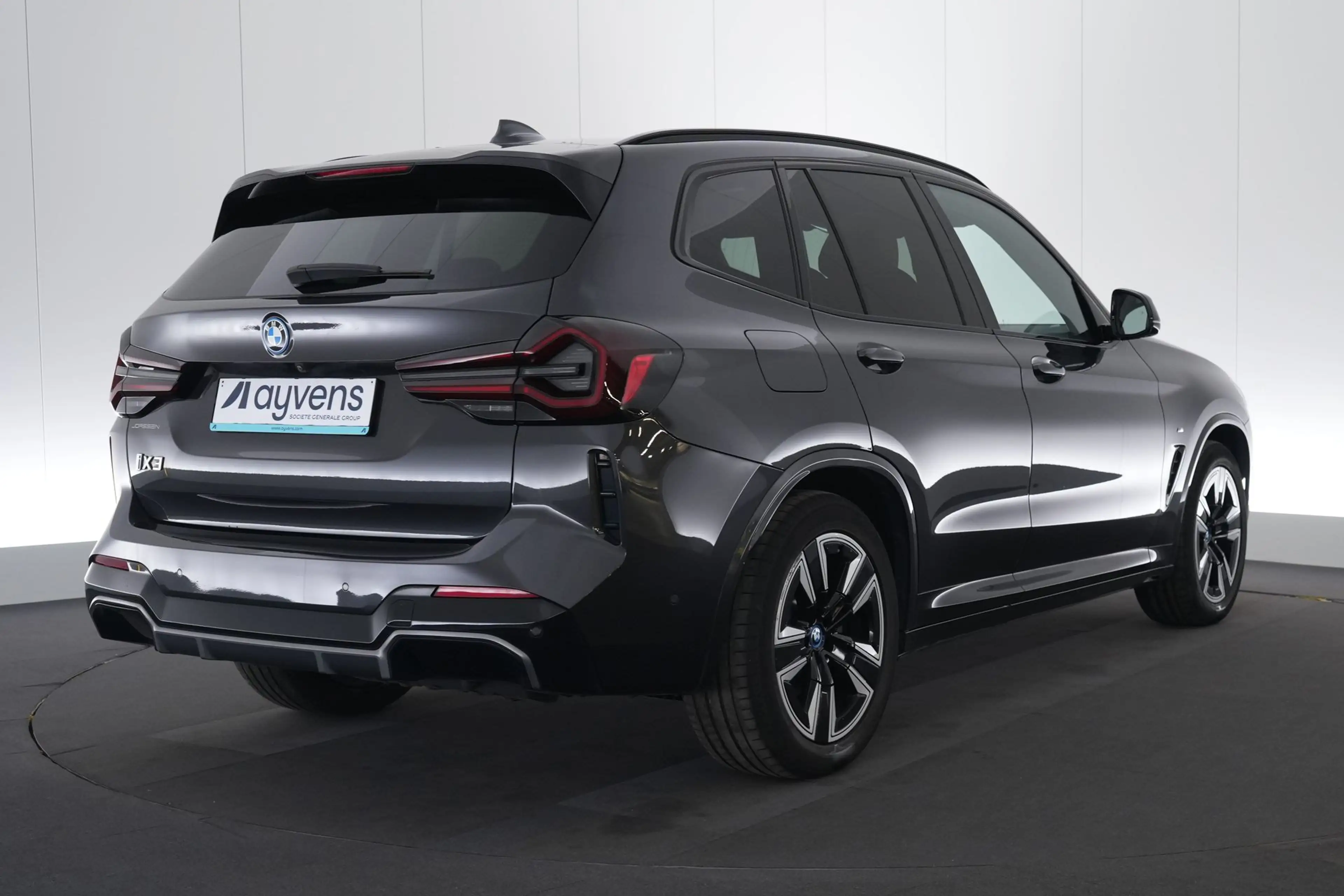 BMW iX3 80 kWh LEDER/CUIR LED GPS PDC CAM Pano BLIS Verw. — photo 7