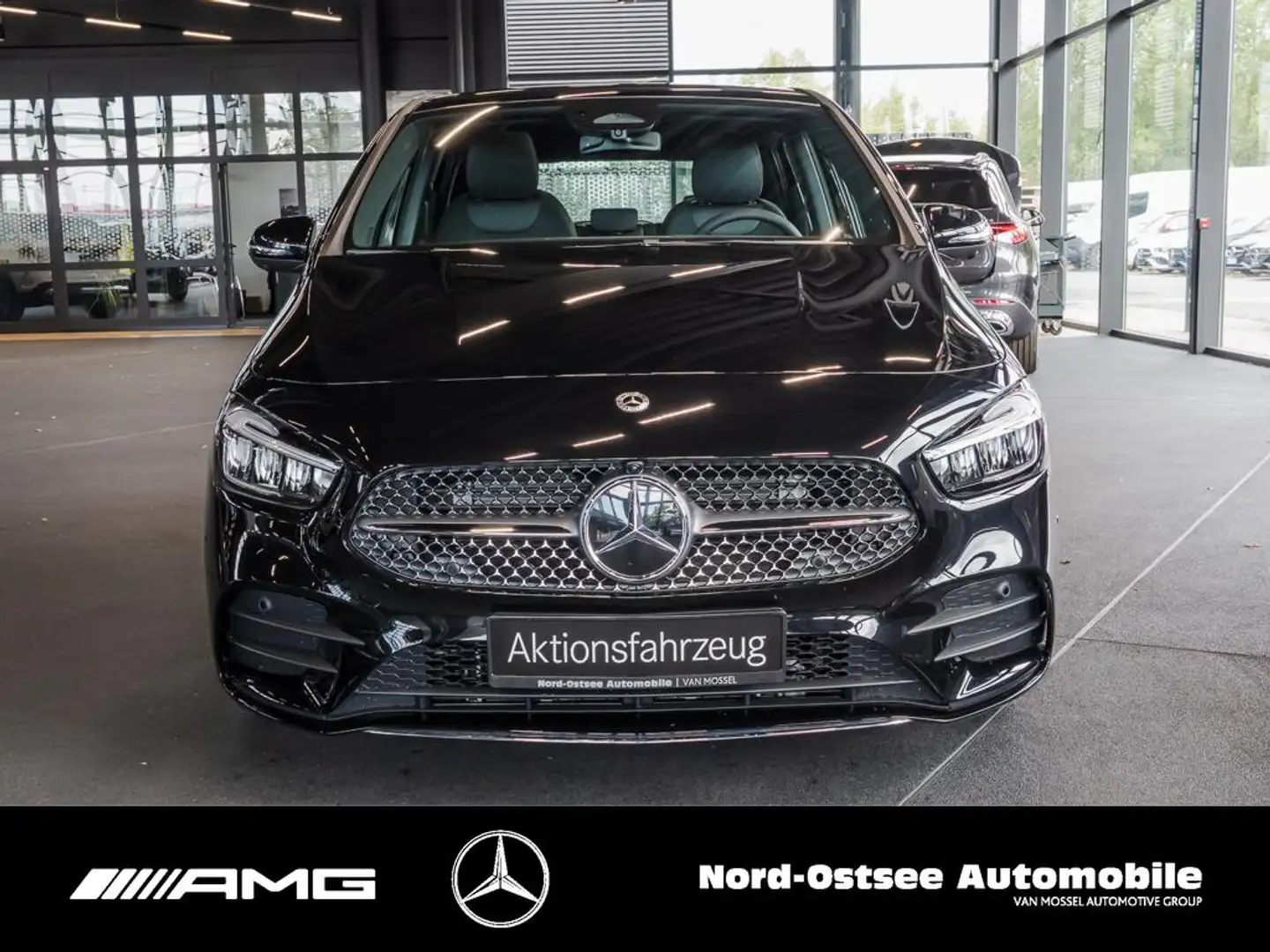 Mercedes-Benz B 200 AMG PANO AHK DISTRONIC KEYLESS 360° Schwarz - 2