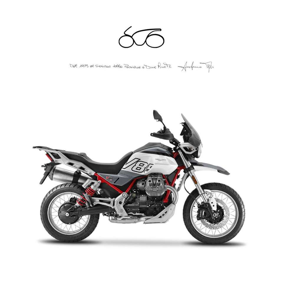 Moto Guzzi V 85 TT .