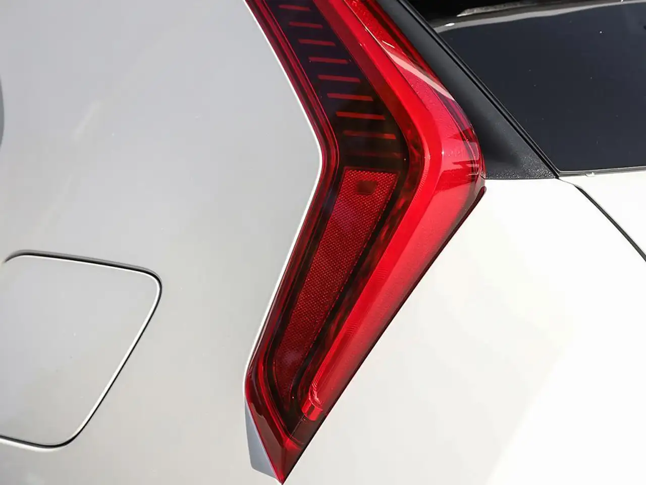 Kia Niro снимка Kia Niro