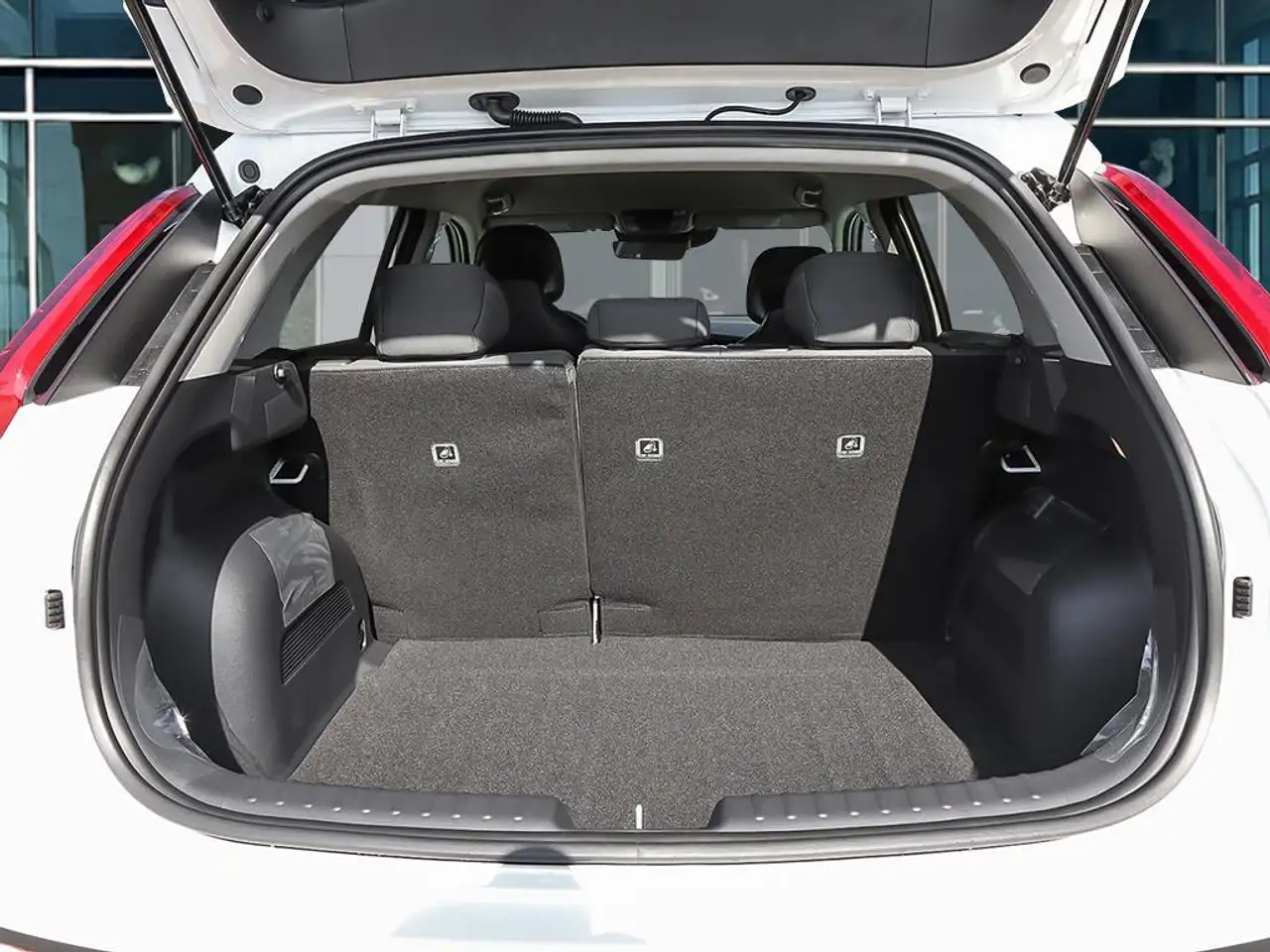 Kia Niro снимка Kia Niro