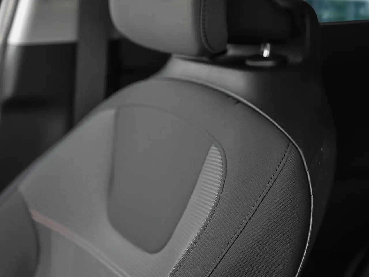 Kia Niro снимка Kia Niro
