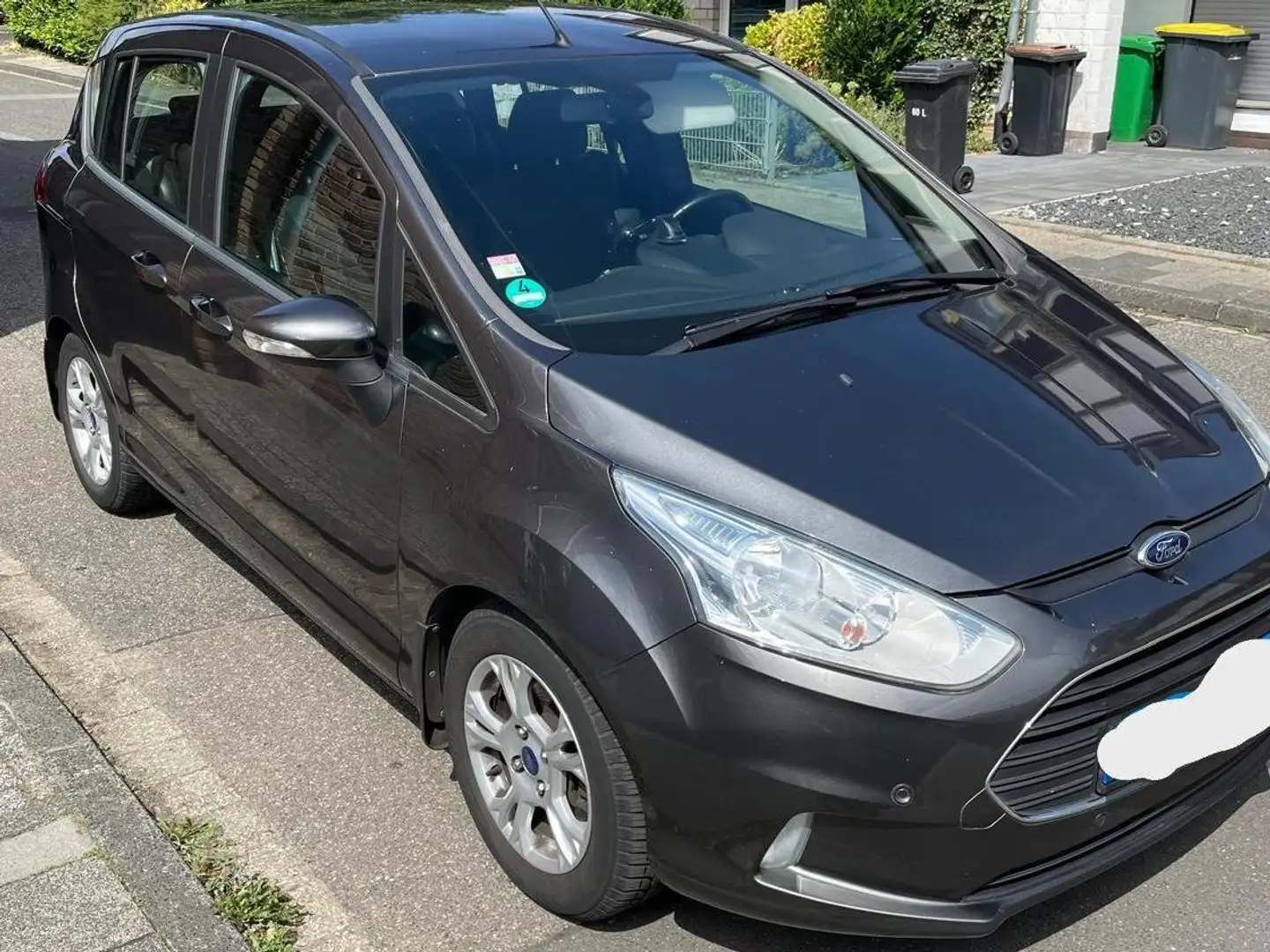 Ford B-Max TÜV und Inspektion NEU, wenig KM Grau - 1