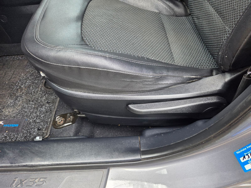 Hyundai iX35 Style AWD 4X4 Allrad,AHK,Leder,PDC — photo 11