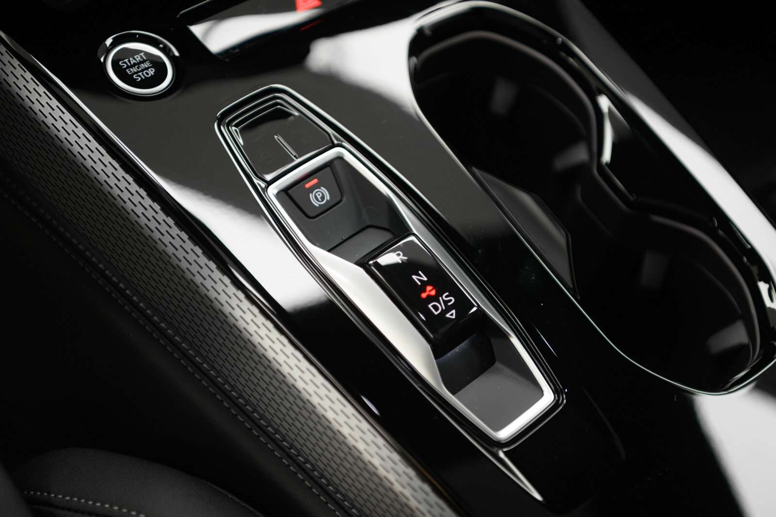 2025 Audi A5 Progressiv | Black Package | Comfort Interior Pack thumb 14