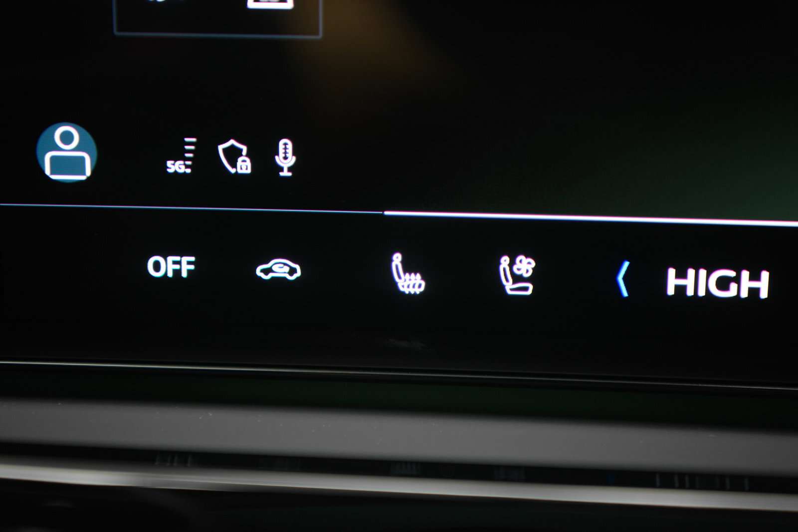 2025 Audi A5 Progressiv | Black Package | Comfort Interior Pack thumb 18
