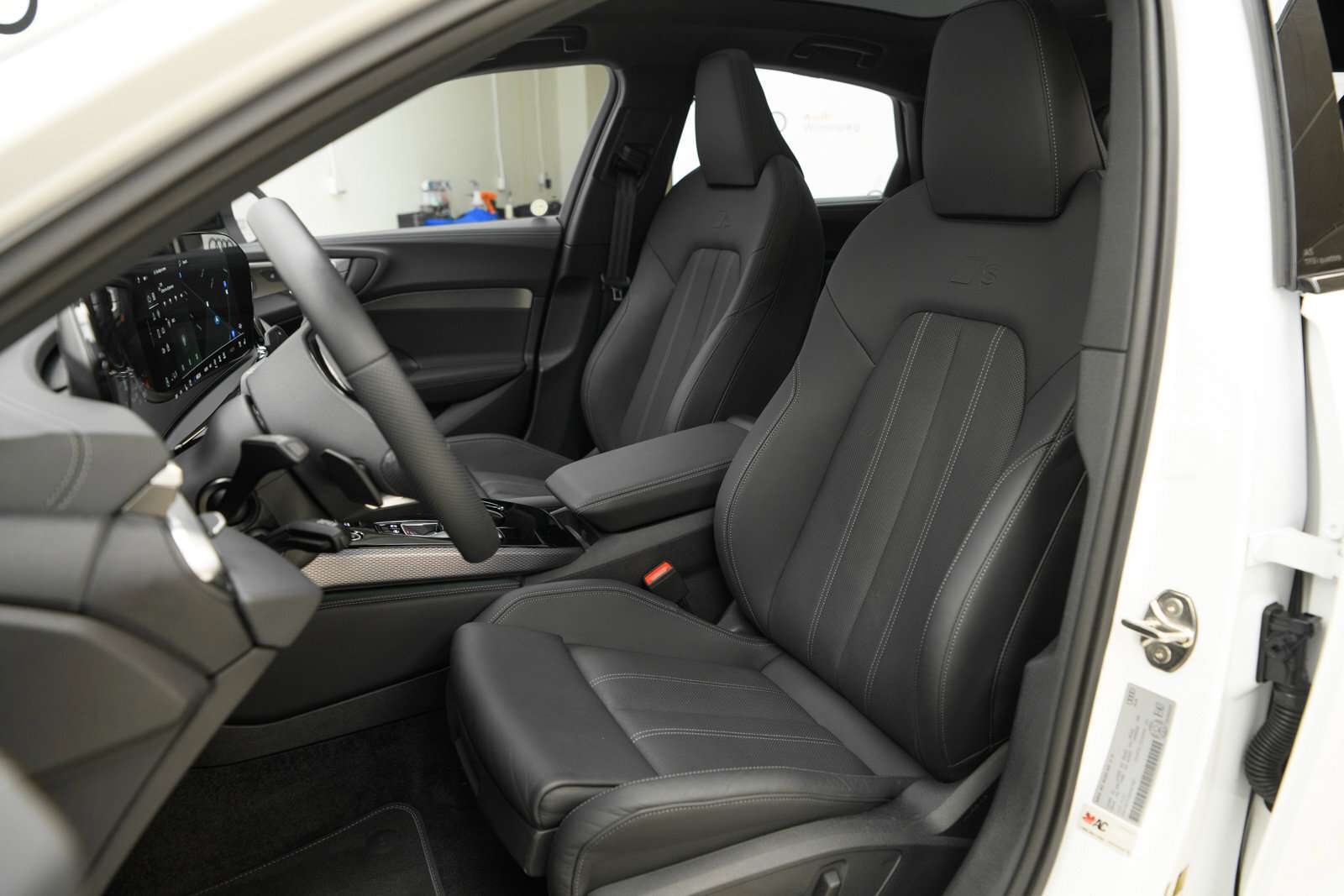 2025 Audi A5 Progressiv | Black Package | Comfort Interior Pack thumb 26