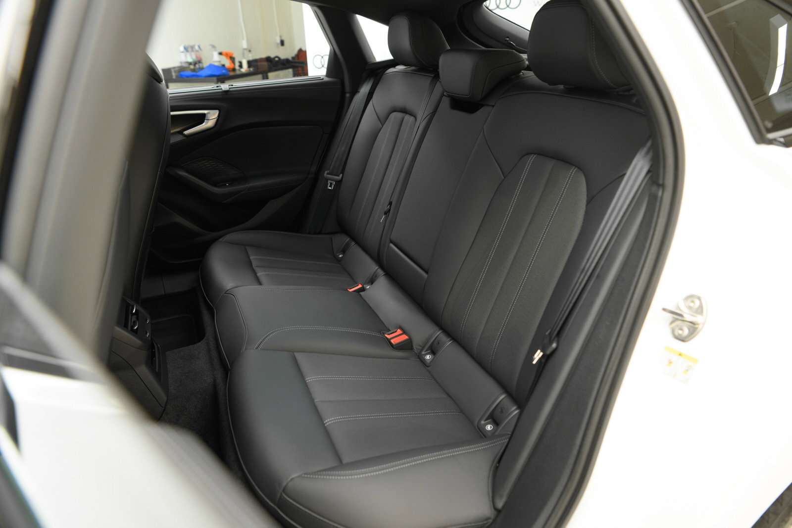 2025 Audi A5 Progressiv | Black Package | Comfort Interior Pack thumb 27