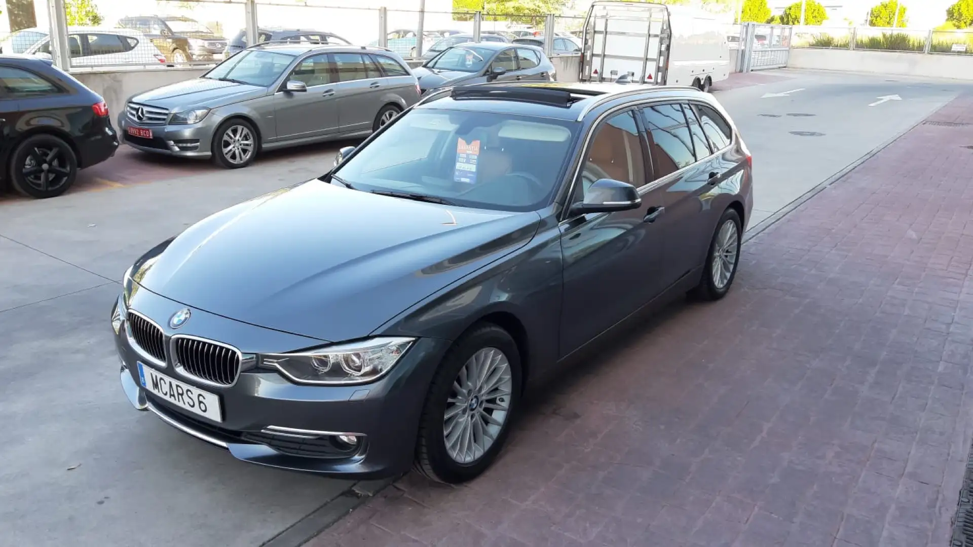 BMW 320 320dA Touring Efficient Dynamics Luxury - 1