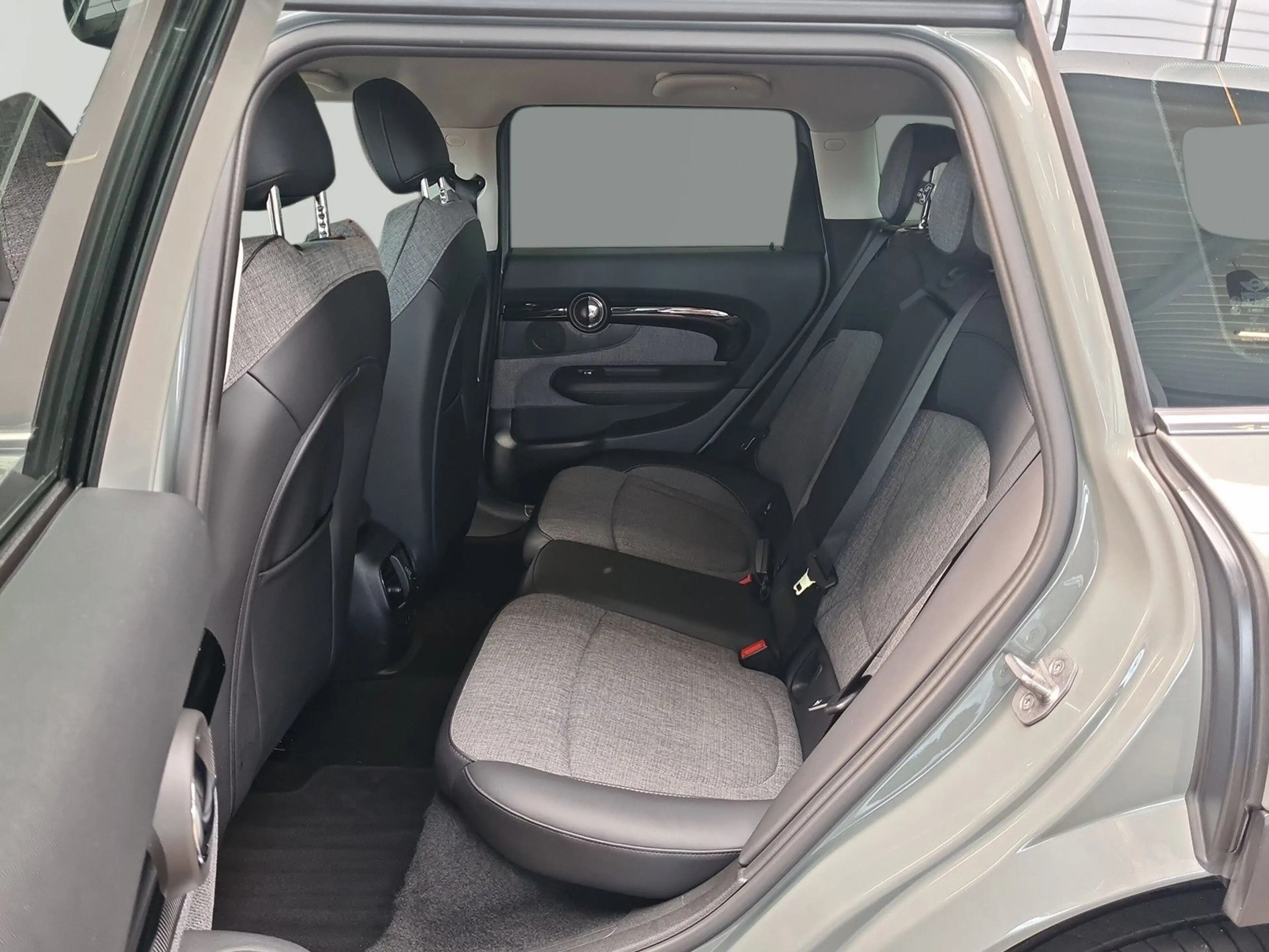 MINI Cooper D Clubman Cooper D Clubman DAB LED RFK Navi Shz. Komfortzg. — photo 12