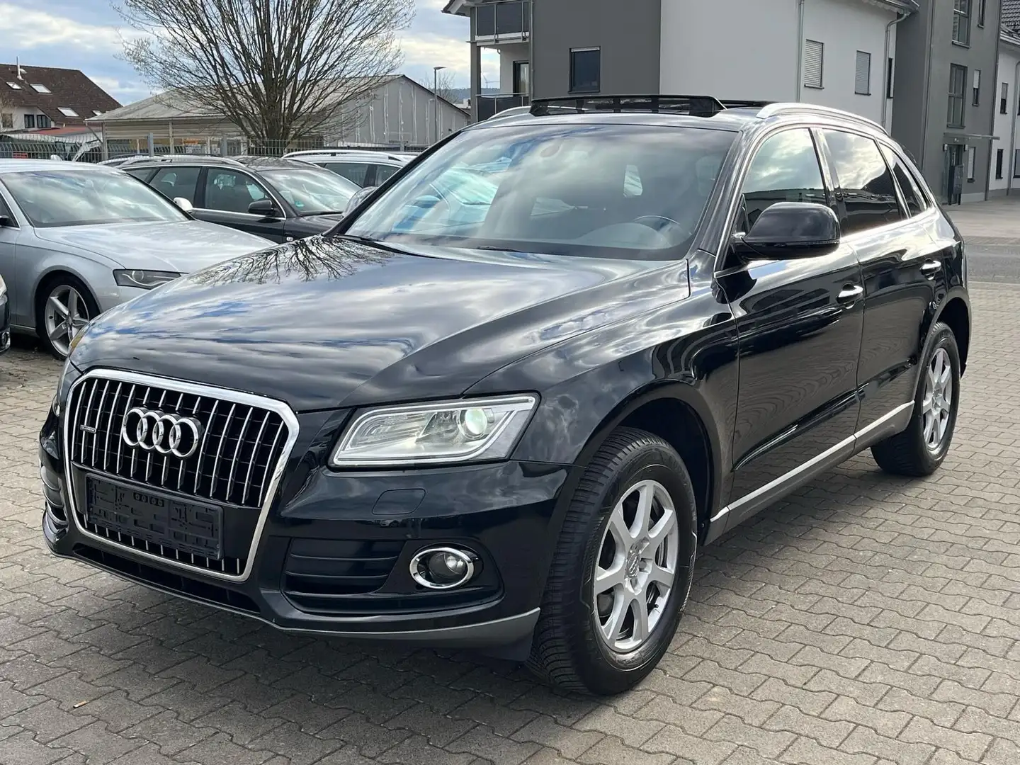 Audi Q5 2.0 TDI Quattro Pano B&O Standhzg Keyless Schwarz - 1