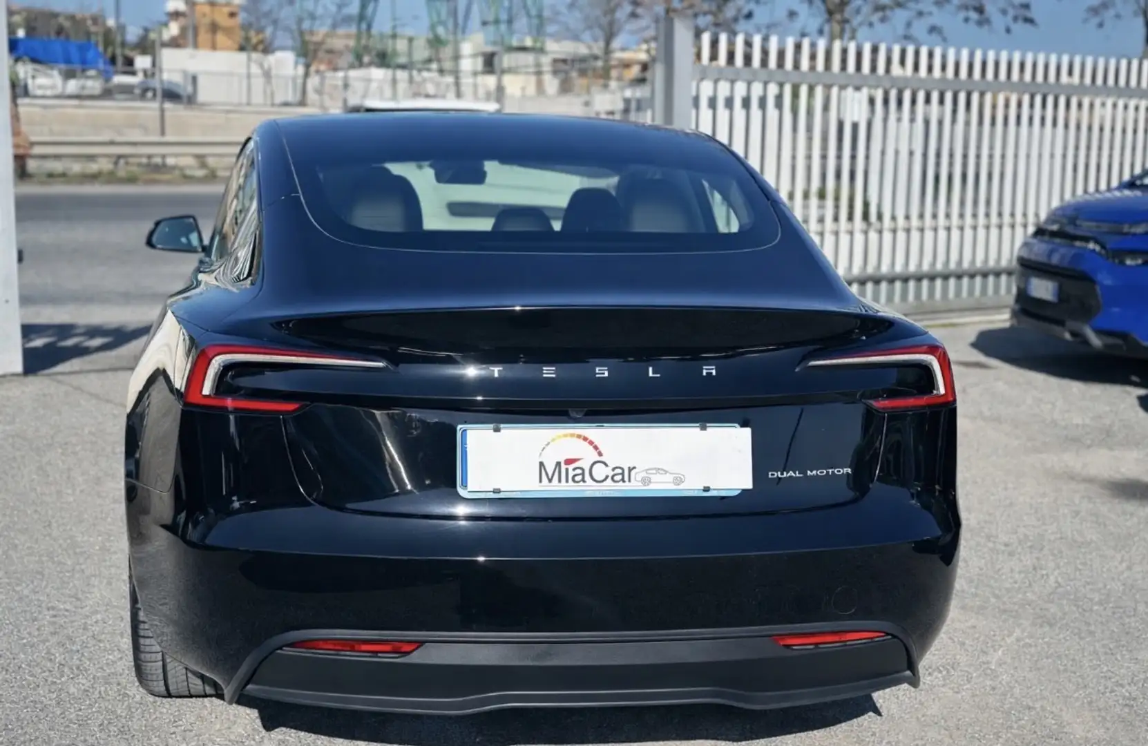 Tesla Model 3 Long Range awd - 2