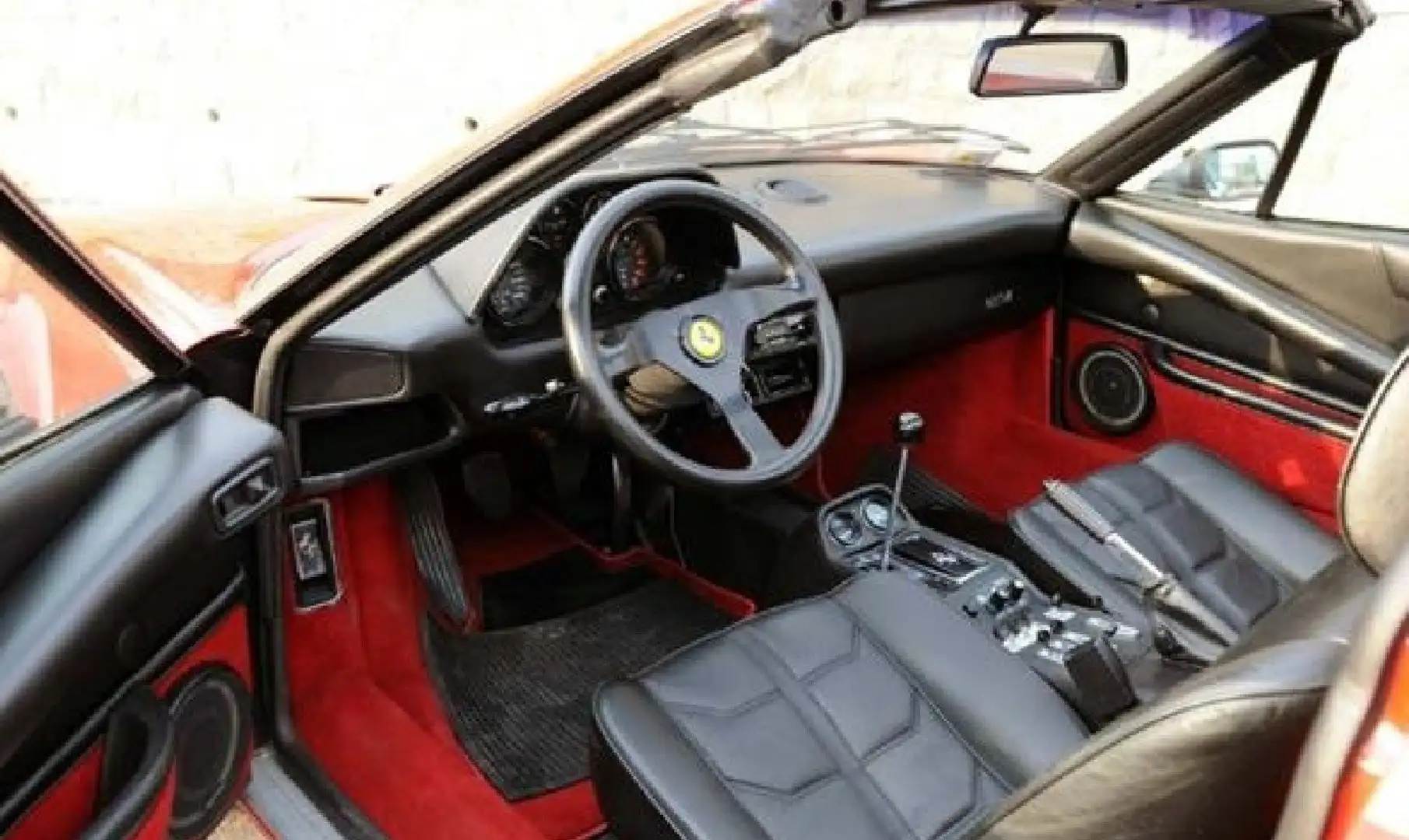 Ferrari 308 GTSi Piros - 2