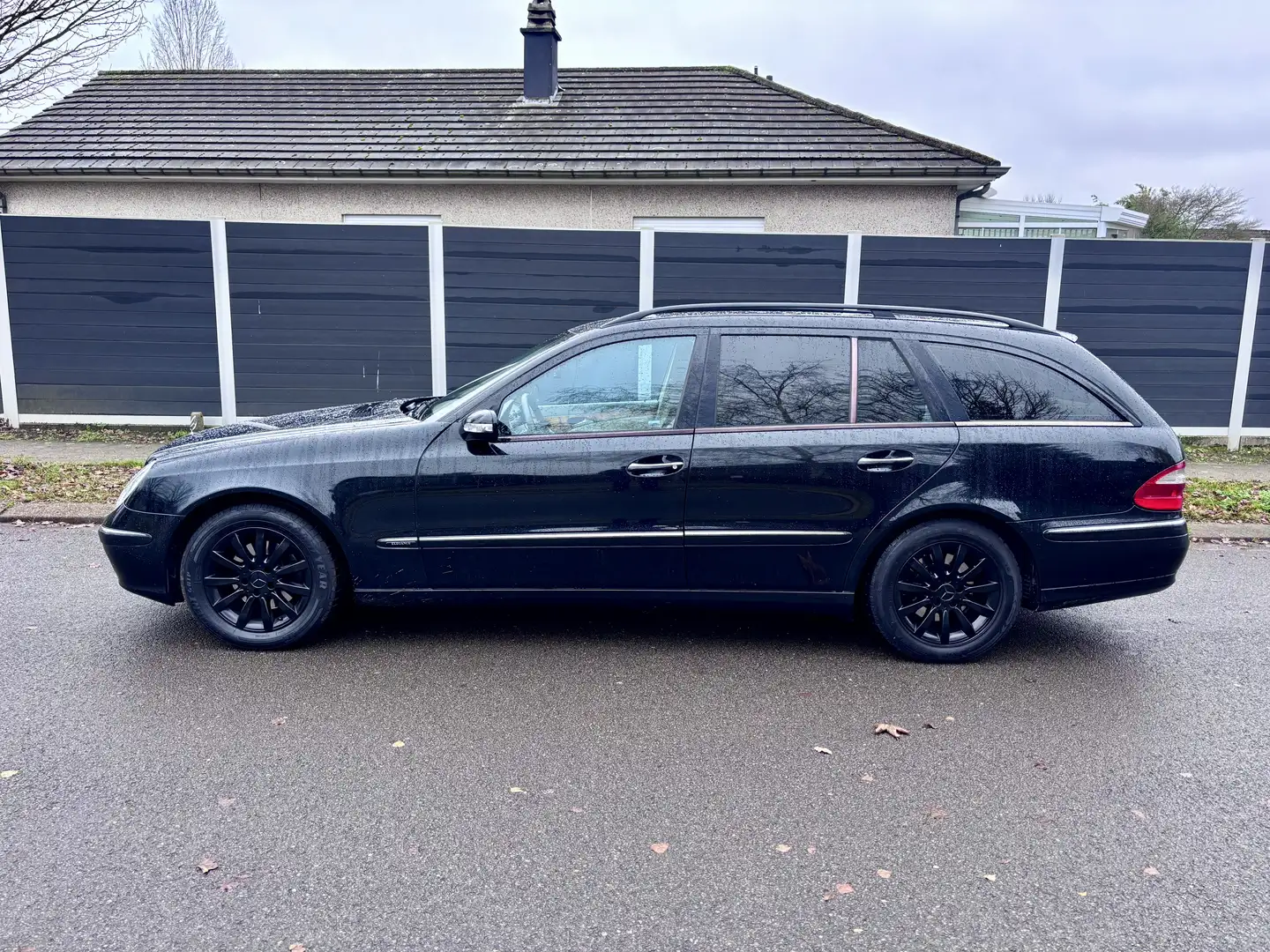 Mercedes-Benz E 270 Mercedes E270 CDI Rijd zeer goed Ruilen moglijk - 2