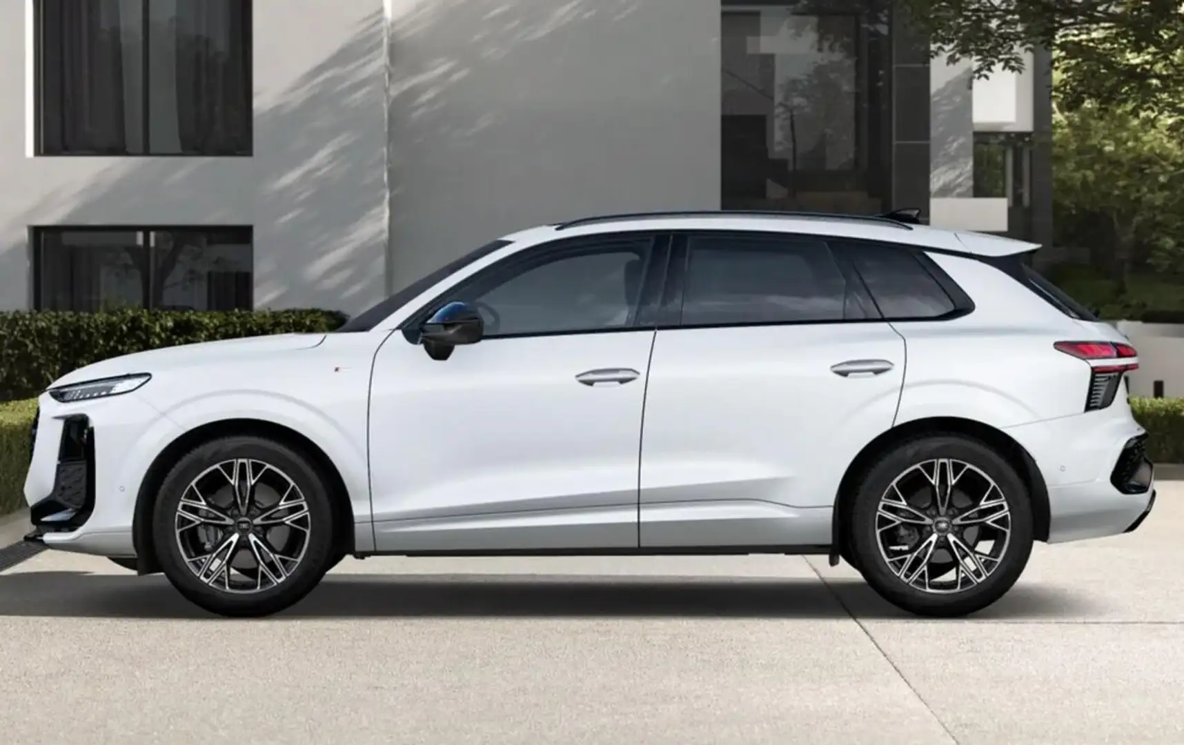 Audi Q3 S line 2xS Tech+ Pano KlimaP 19Z OptikP PrivG 1... Weiß - 2