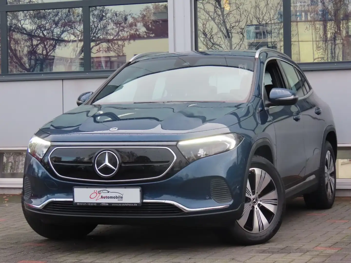 Mercedes-Benz EQA 250 Autom. Leder Ambiente Sitzheizung Kamera Blau - 2