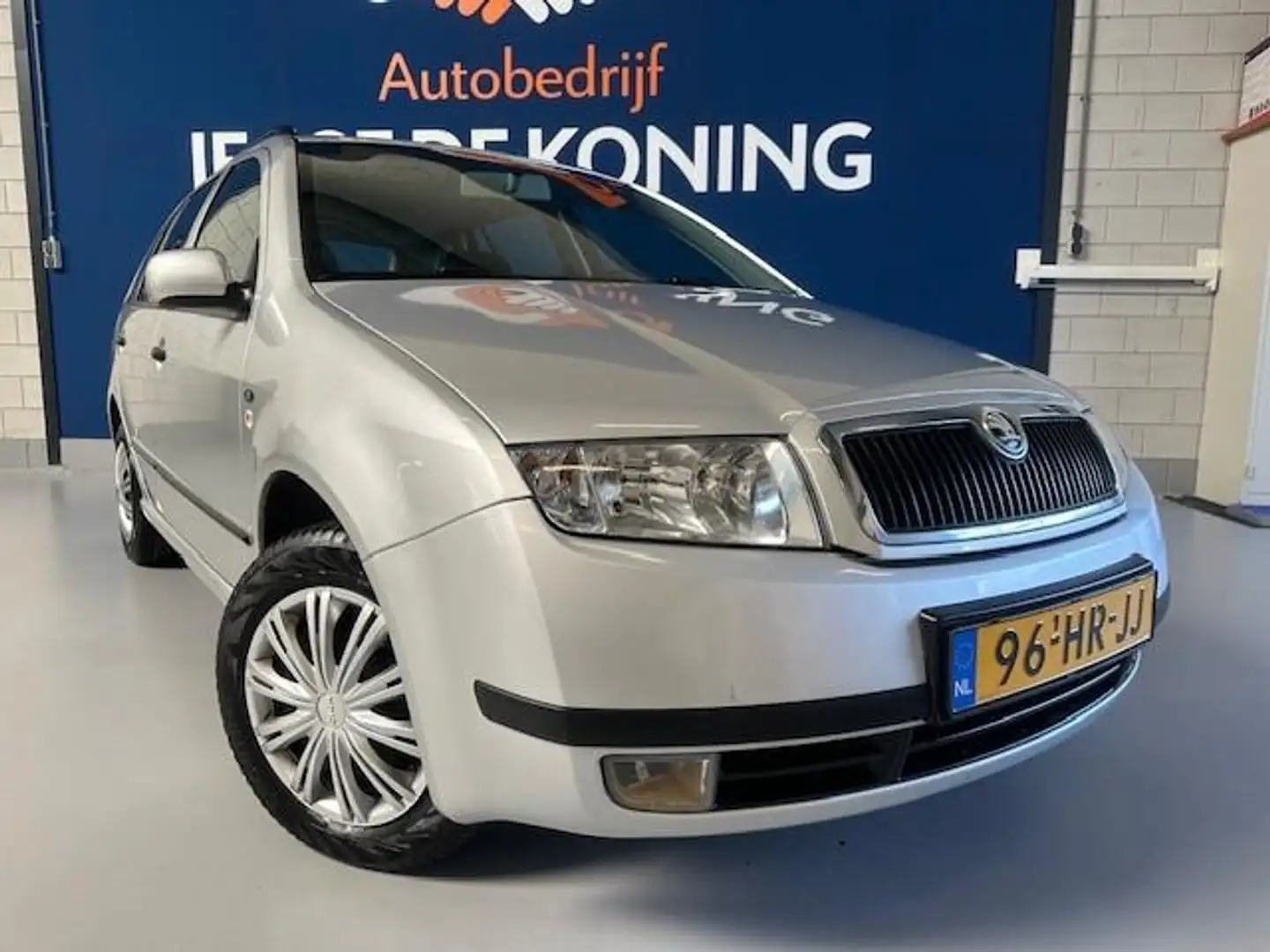 Skoda Fabia Combi 1.4-16V Elegance.bj.2001.kleur:grijs.airco.t Gris - 2