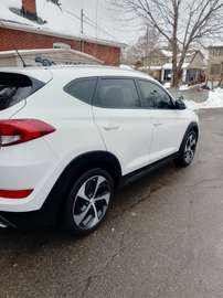 AWD 4dr 1.6L Premium w-HSW