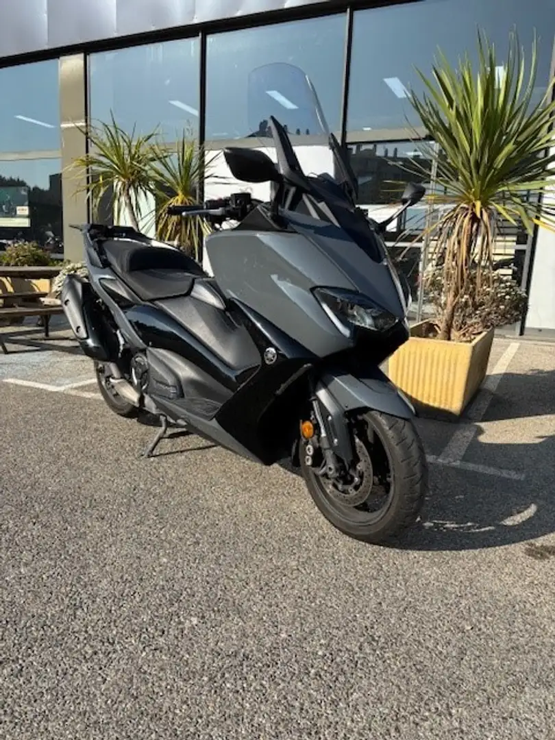Yamaha TMAX 560 Grau - 1