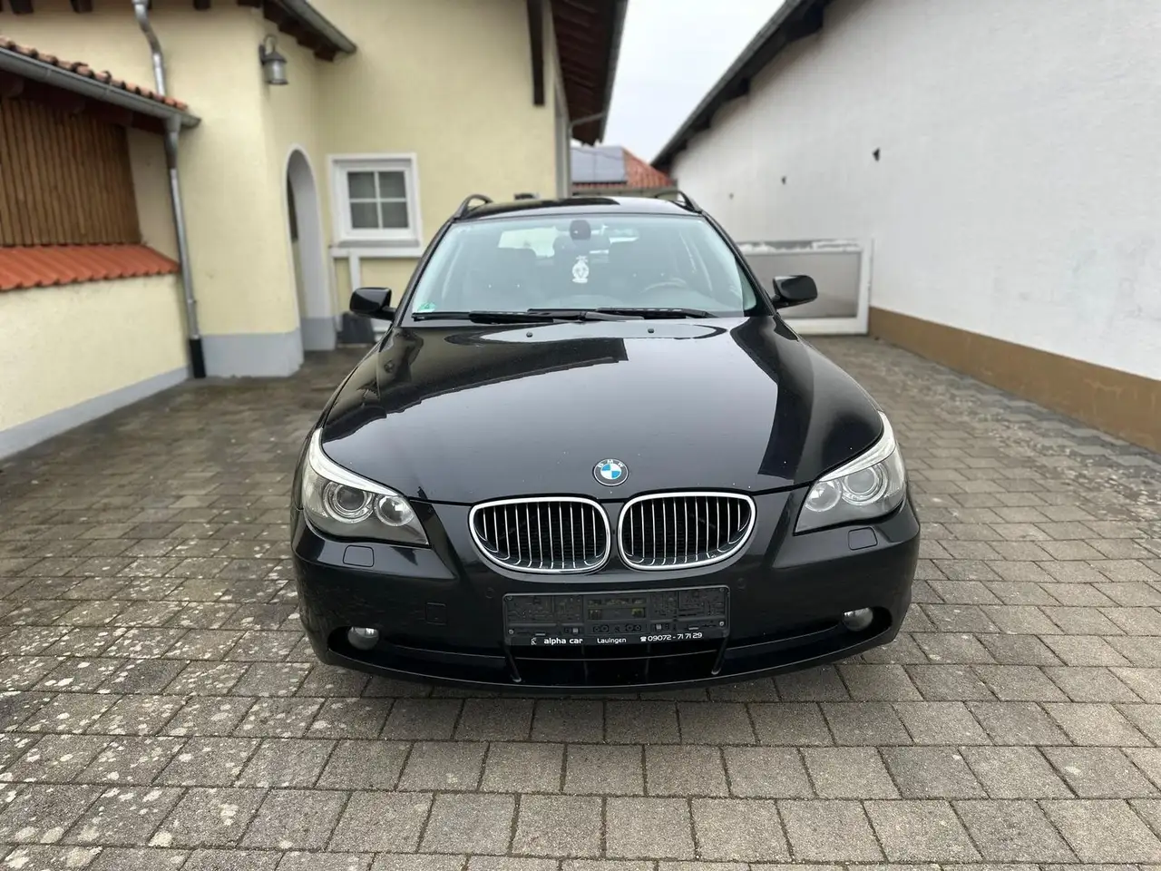 BMW 523