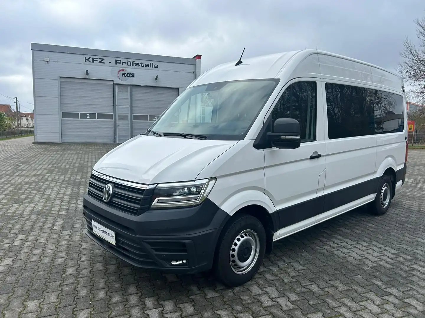 Volkswagen Crafter 35 Hochdach BTW STANDHEIZUNG KAMERA LIFT Weiß - 2