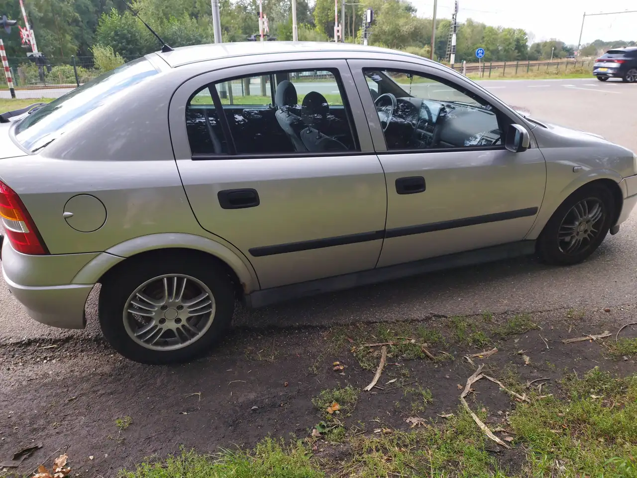 Opel Astra 1.6-16V Edition, foto 4
