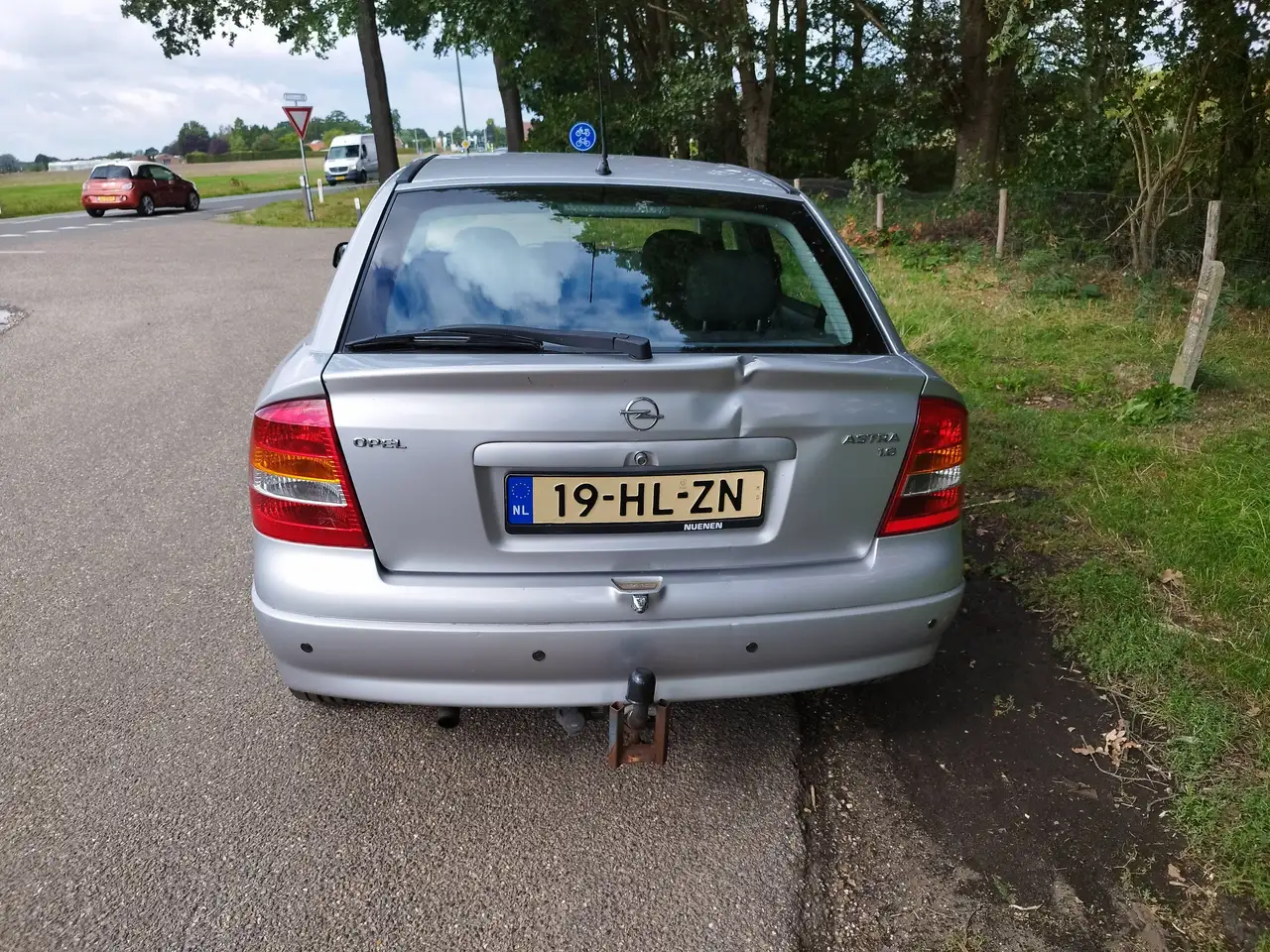 Opel Astra 1.6-16V Edition, foto 3