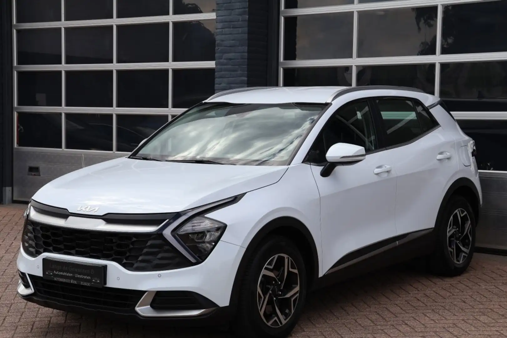 Kia Sportage 1.6 T-Gdi comfortline 34289 kilometers Weiß - 1