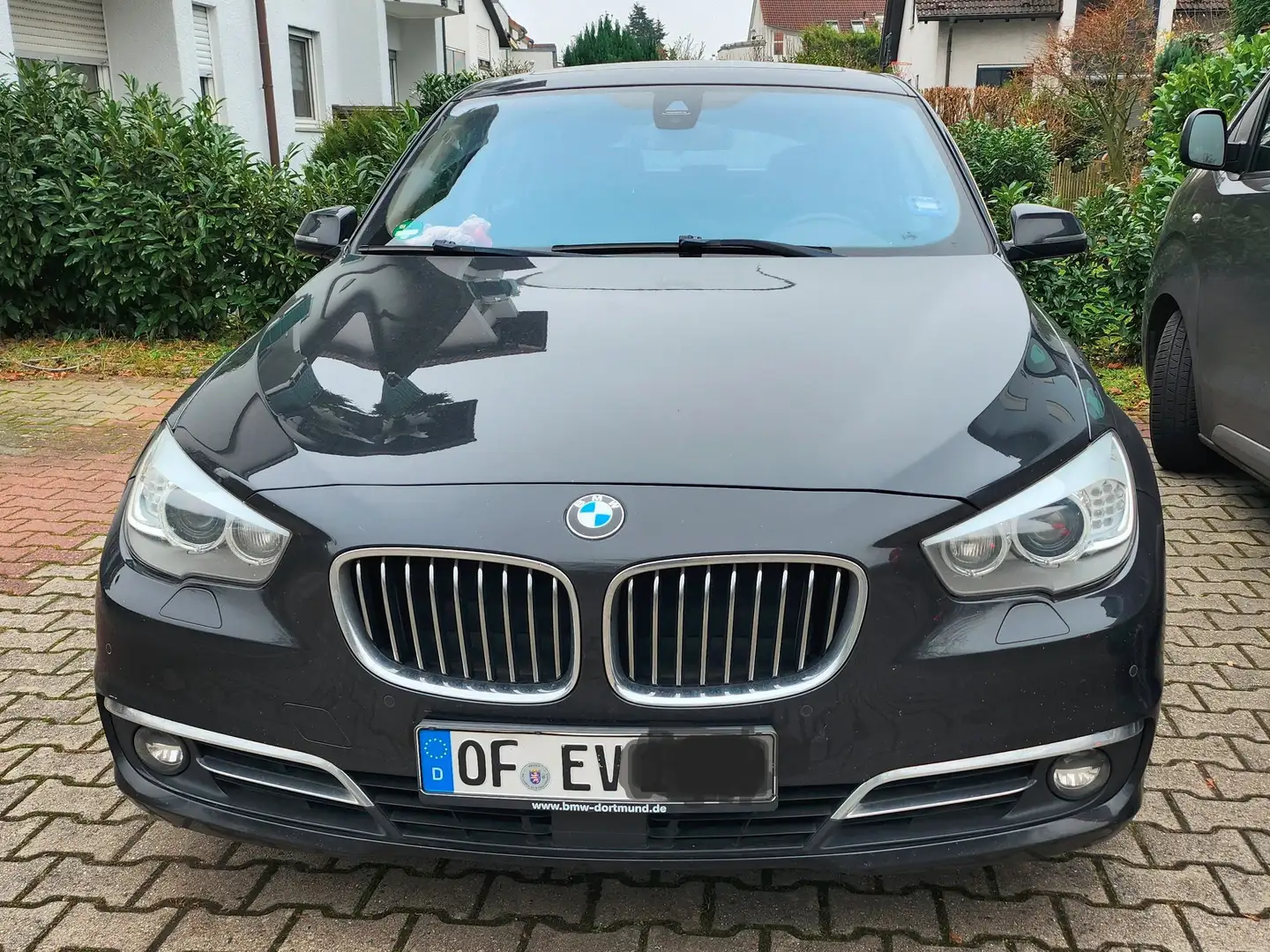 BMW 530 5er GT 530d Gran Turismo Aut. Luxury Voll Zwart - 2